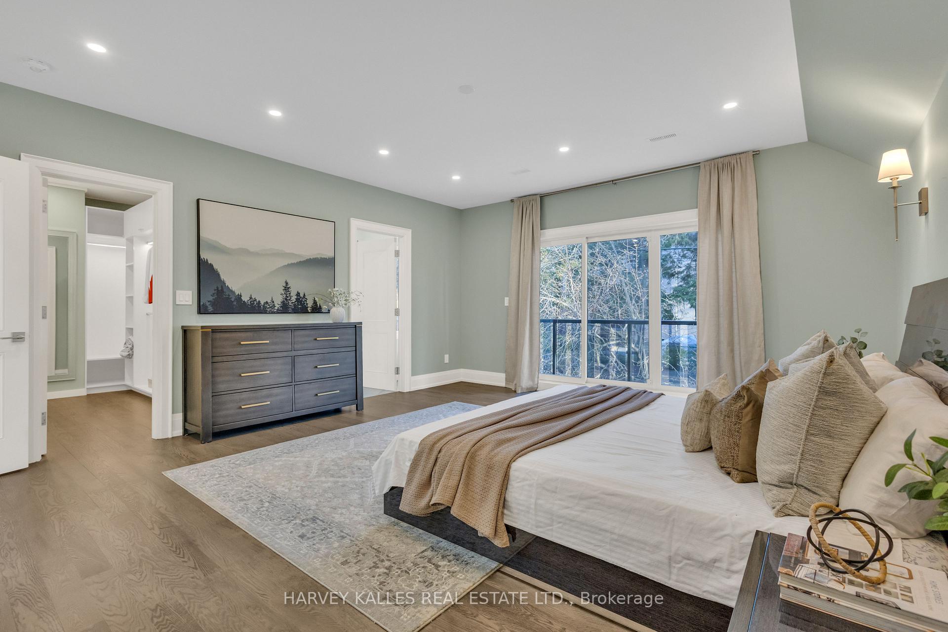 29 Leland Avenue