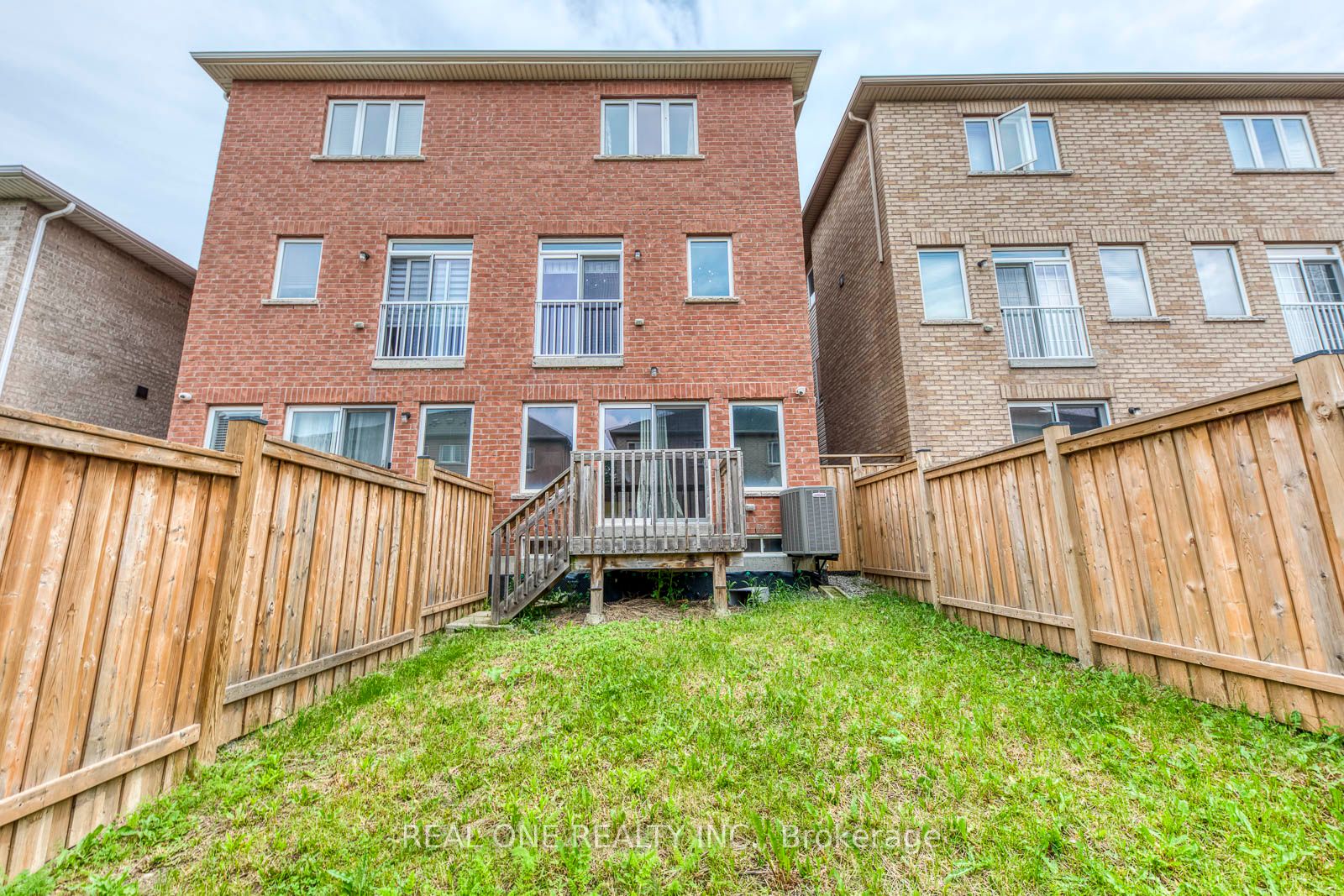 115 Preston Meadow Avenue