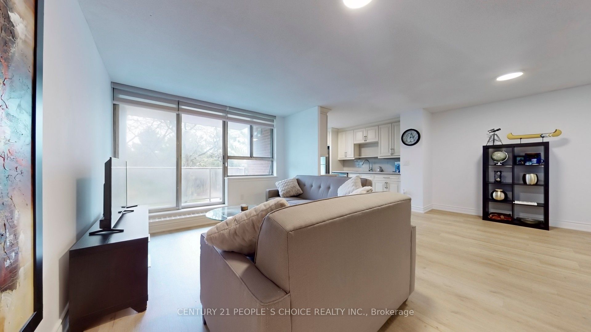 100 Wingarden Court, #216