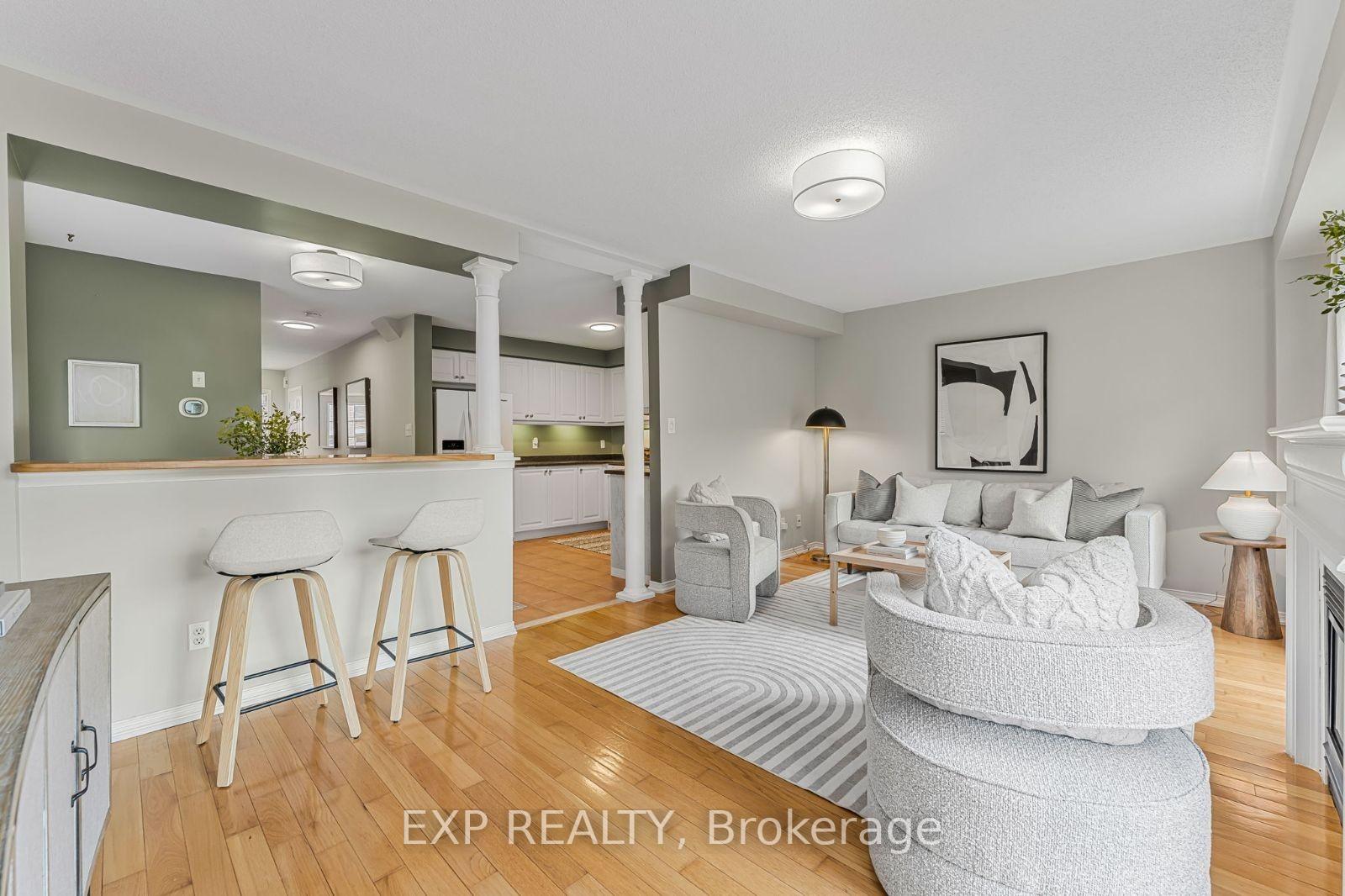3 Bedrooms Condo at 1489 Heritage, Oakville For sale