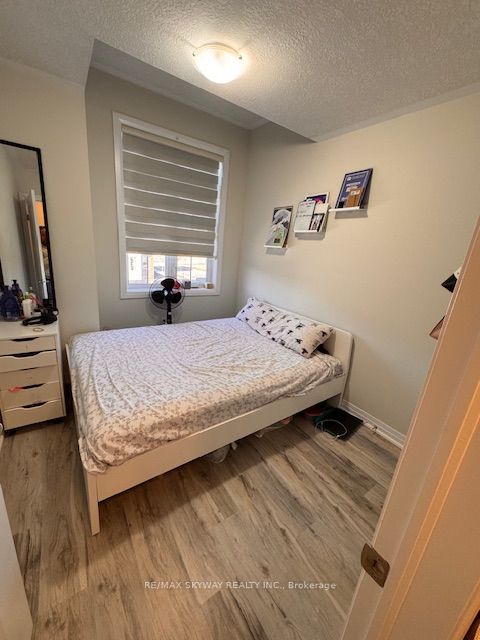 311 Woolwich Street, #5