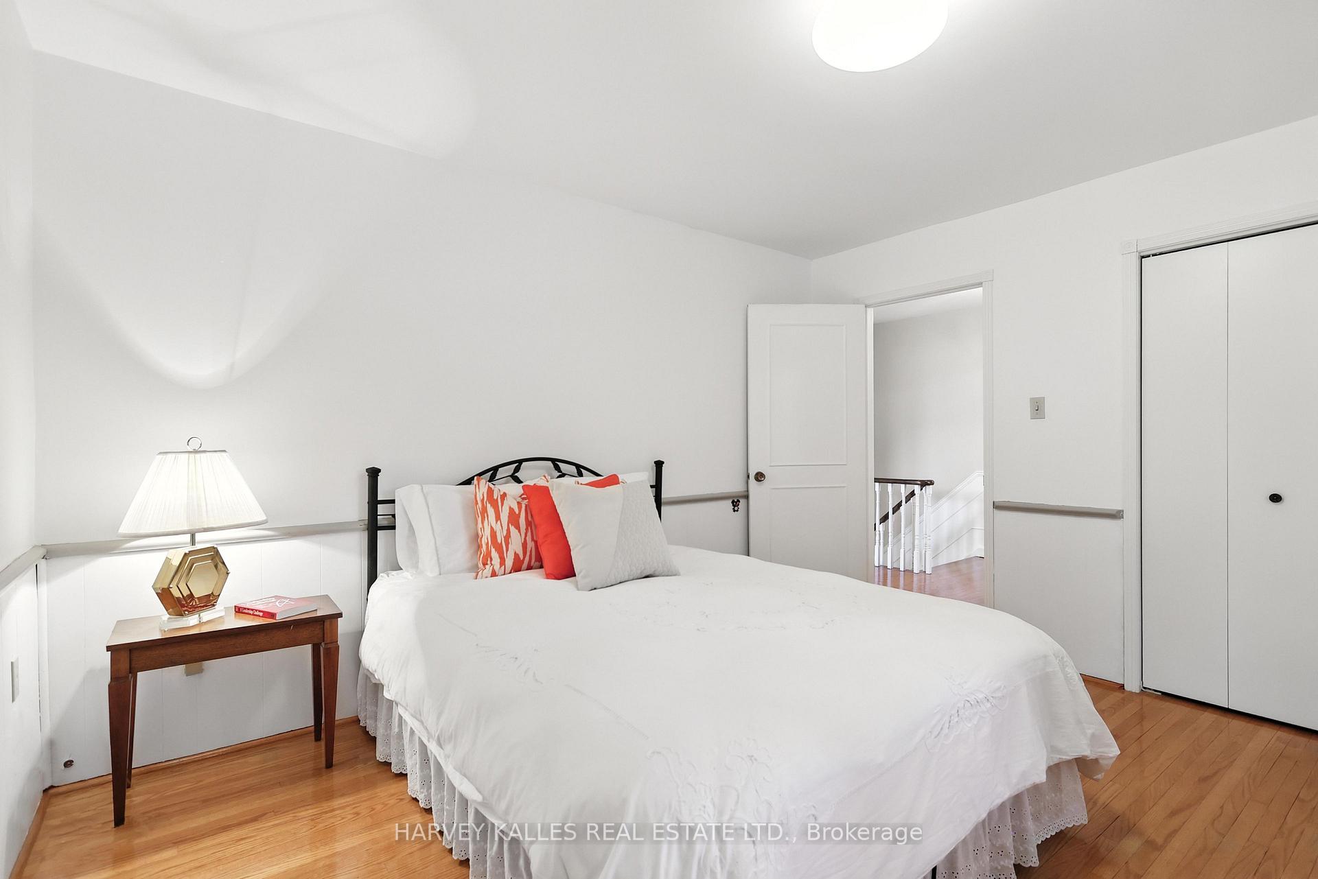 15 Woolsthorpe Crescent