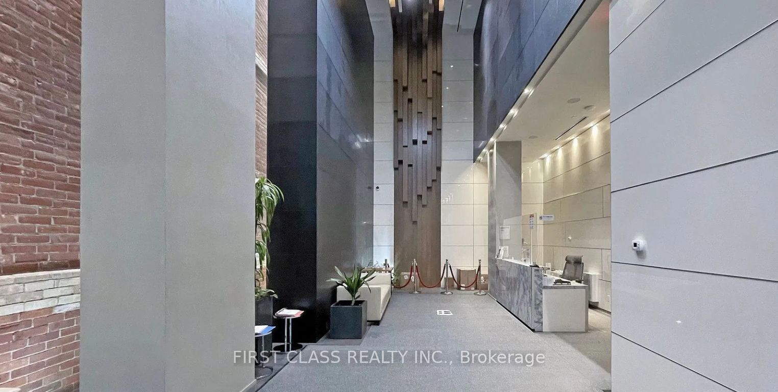 15 Grenville Street, #2906