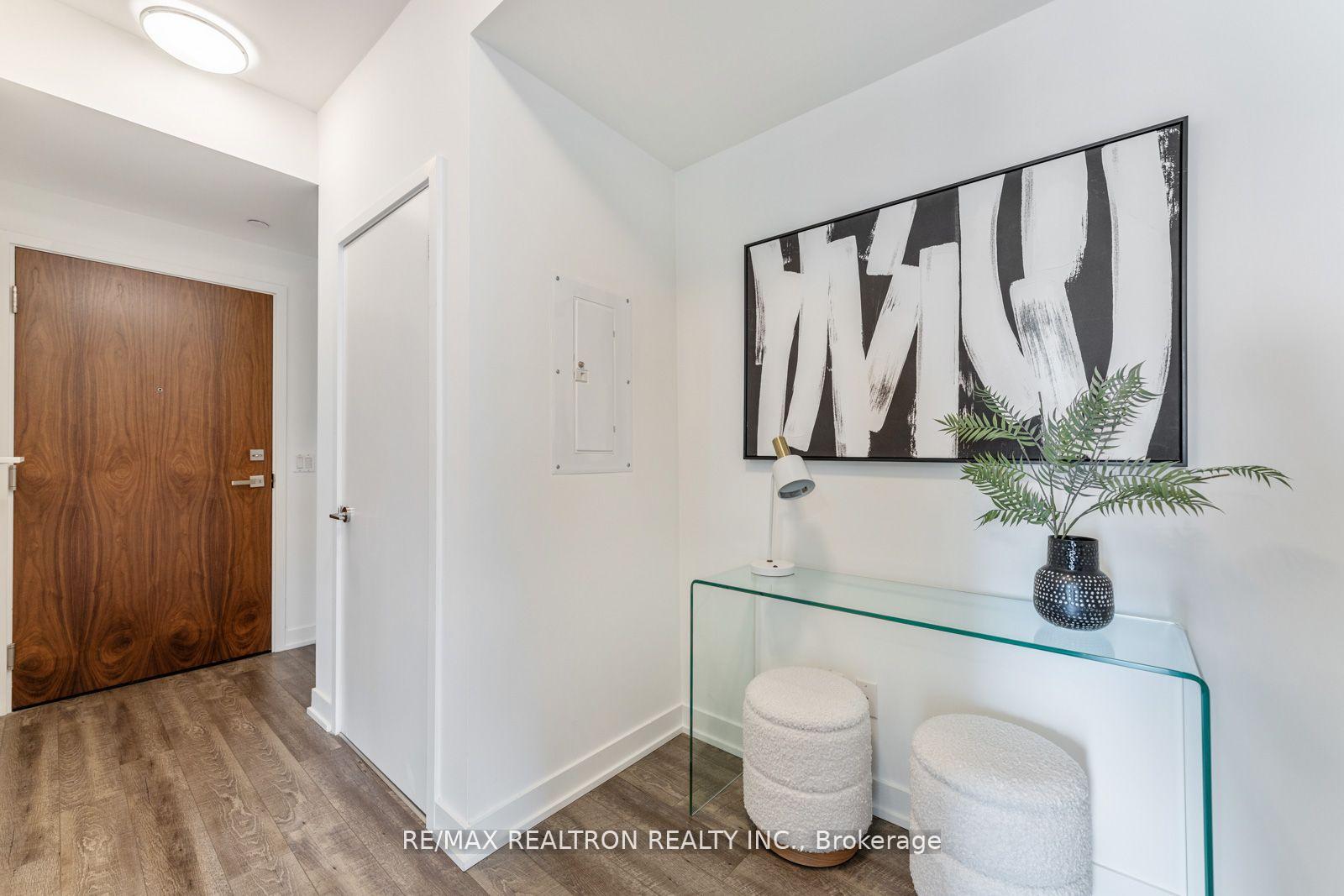 3 Bedrooms Condo at 25 Baseball, Toronto For sale