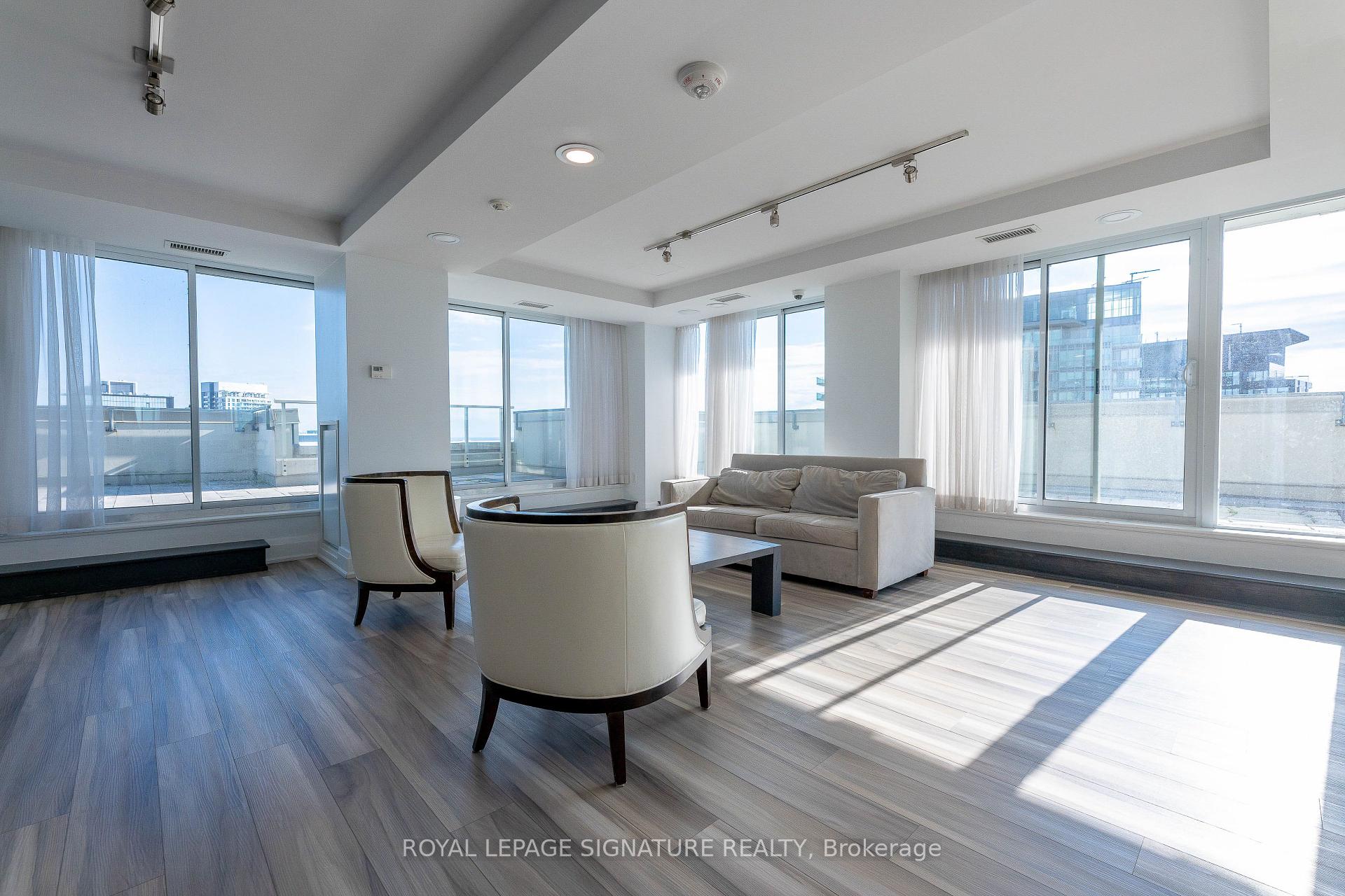 2 Bedrooms Condo at 125 Western Battery, Toronto For sale
