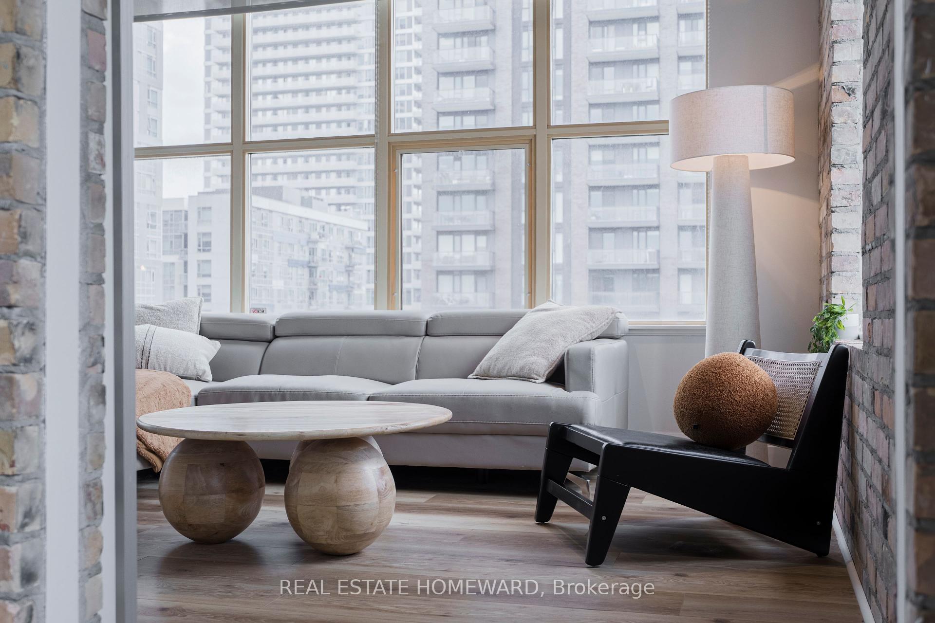 1 Bedroom Condo at 736 Dundas, Toronto For sale