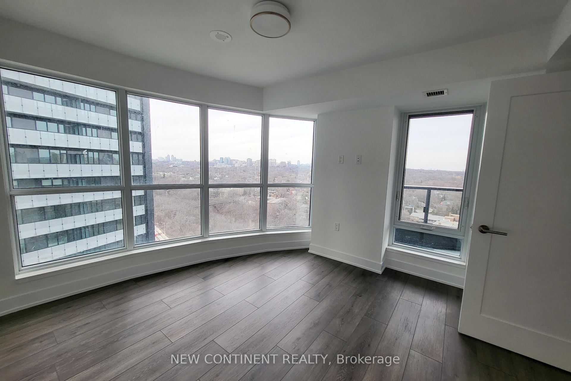 2 Bedrooms Condo at 585 Bloor, Toronto For sale