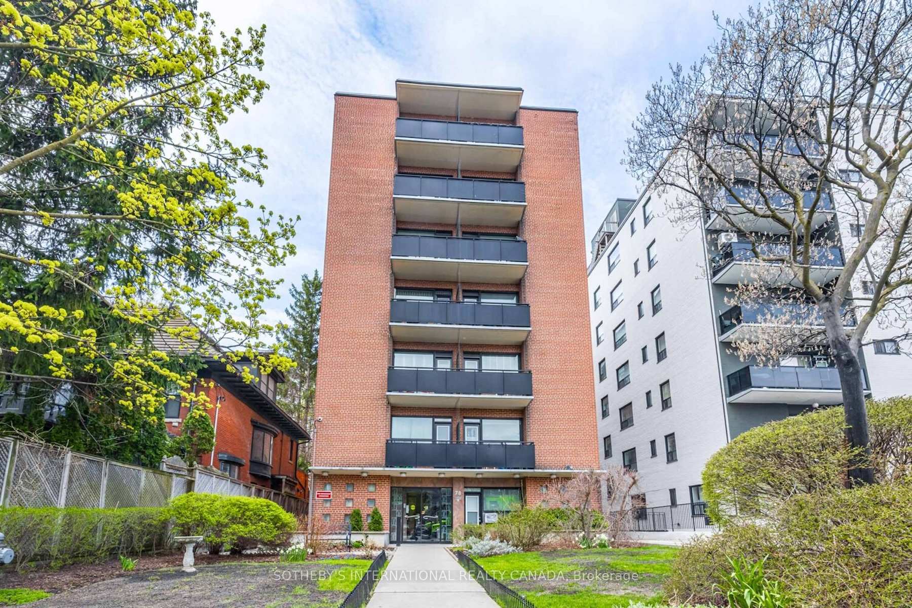 1 Bedroom Co-op at 78 Warren,  Toronto For sale