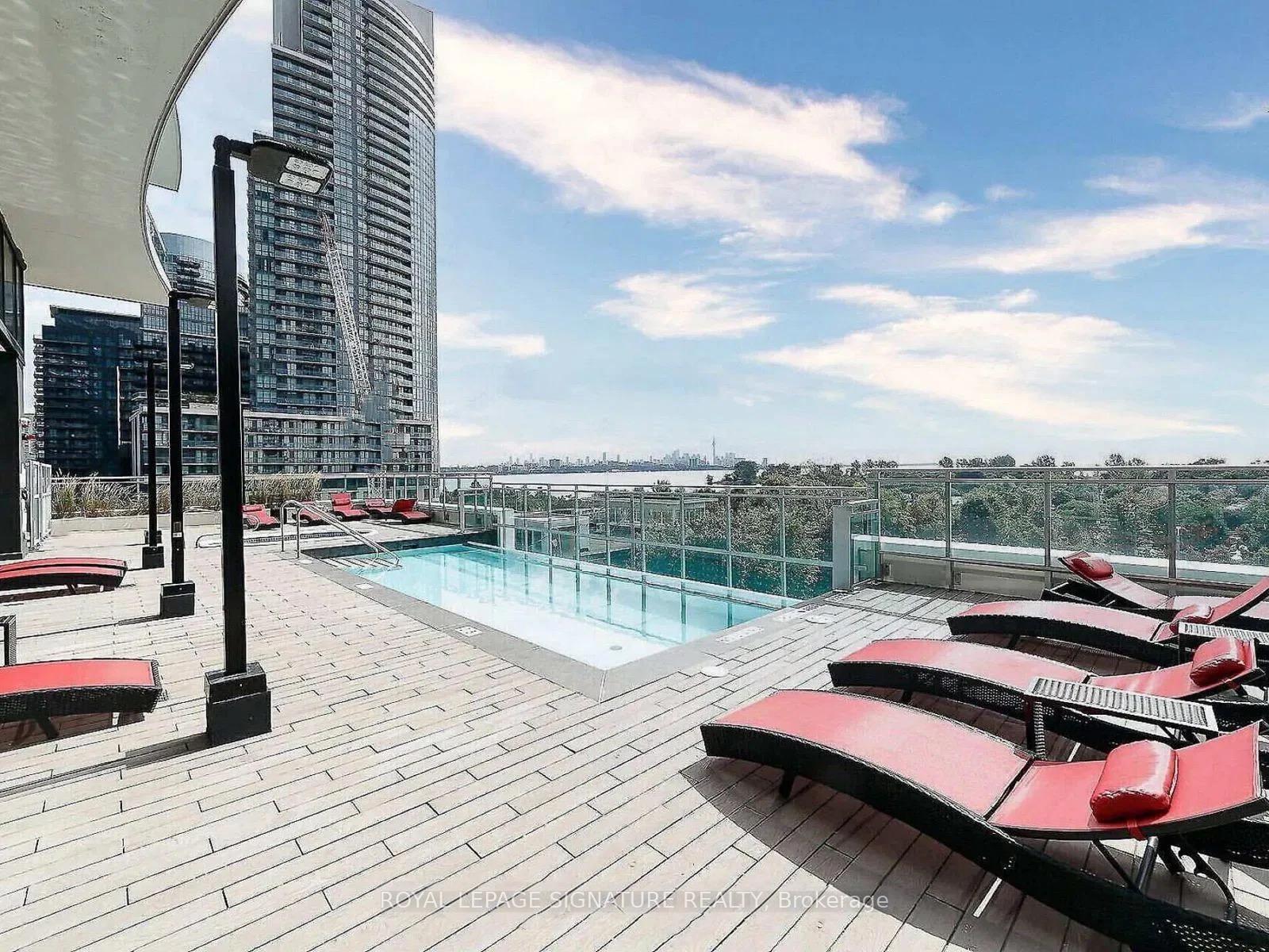 2 Bedrooms Condo at 33 Shore Breeze, Toronto For sale