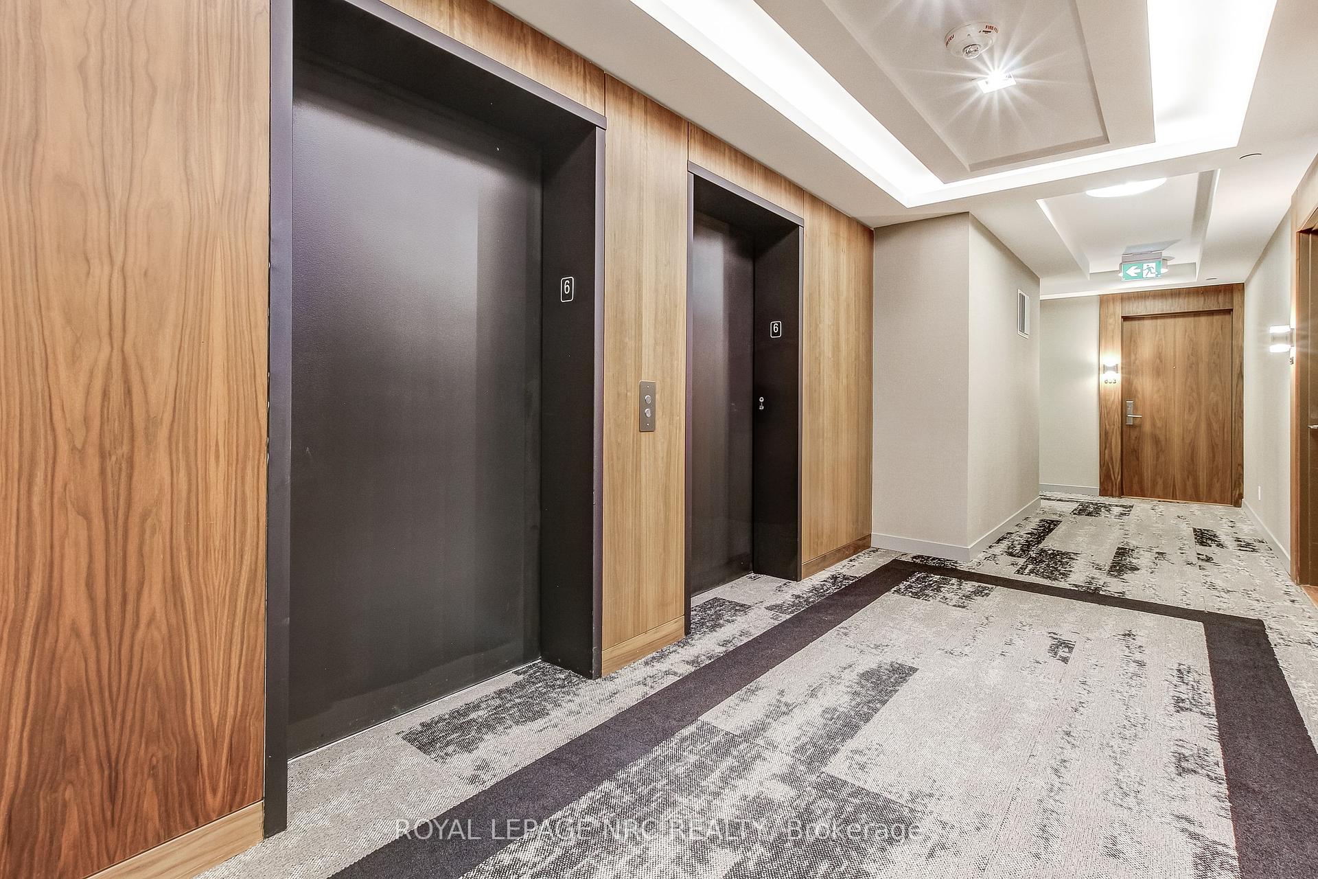 2 Bedrooms Condo at 2025 Maria, Burlington For sale