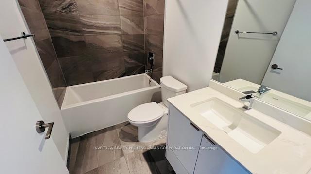 3 Bedrooms Condo at 1928 Lakeshore,  Toronto For sale
