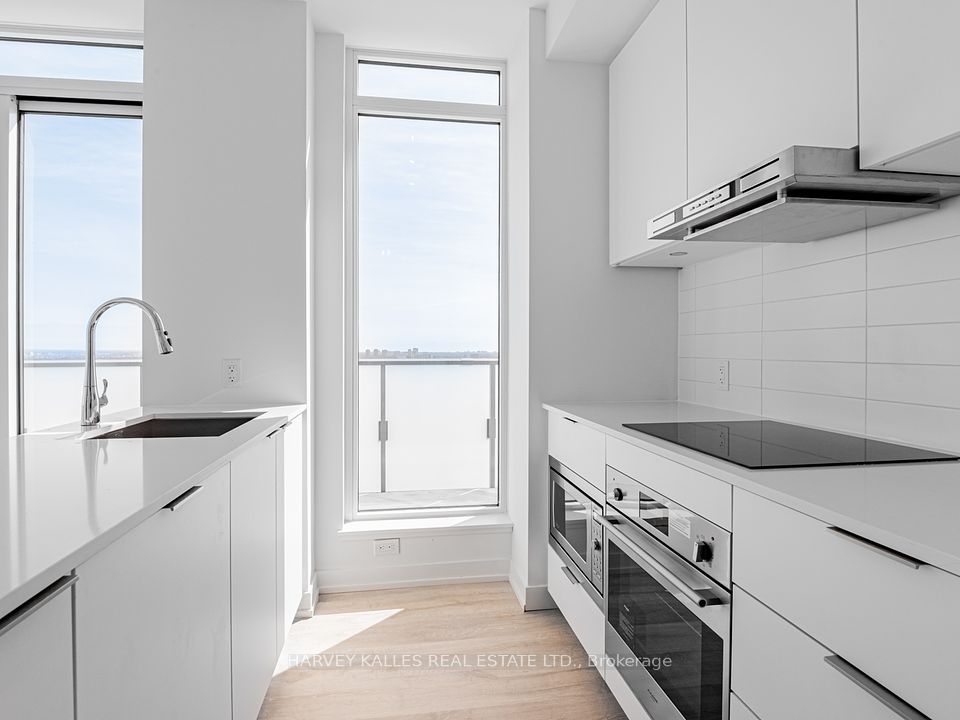 7 Golden Lion Heights N3003