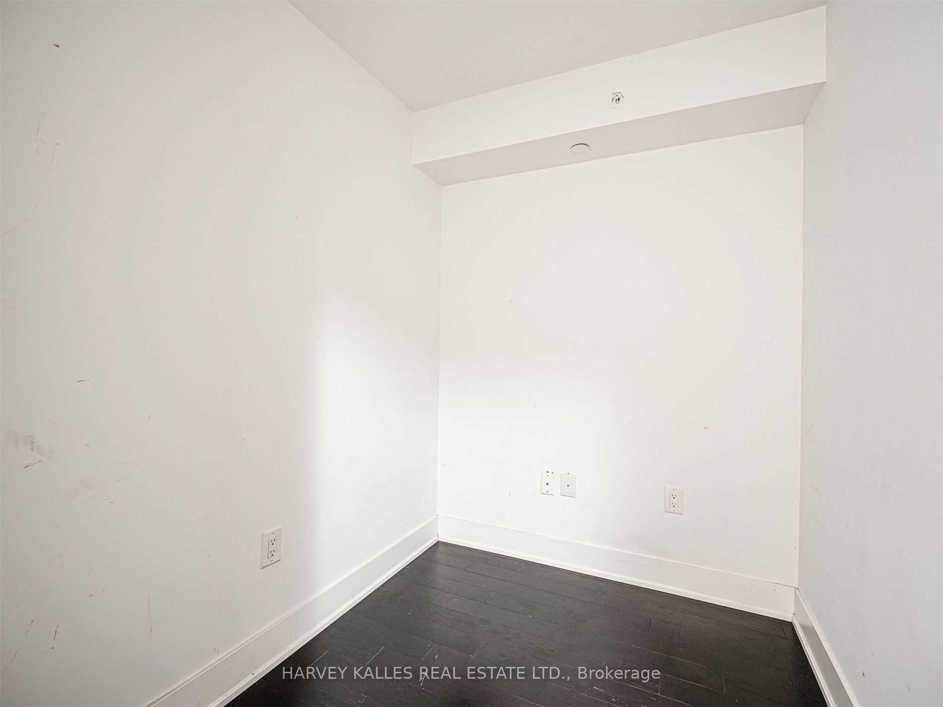 955 Bay Street 622