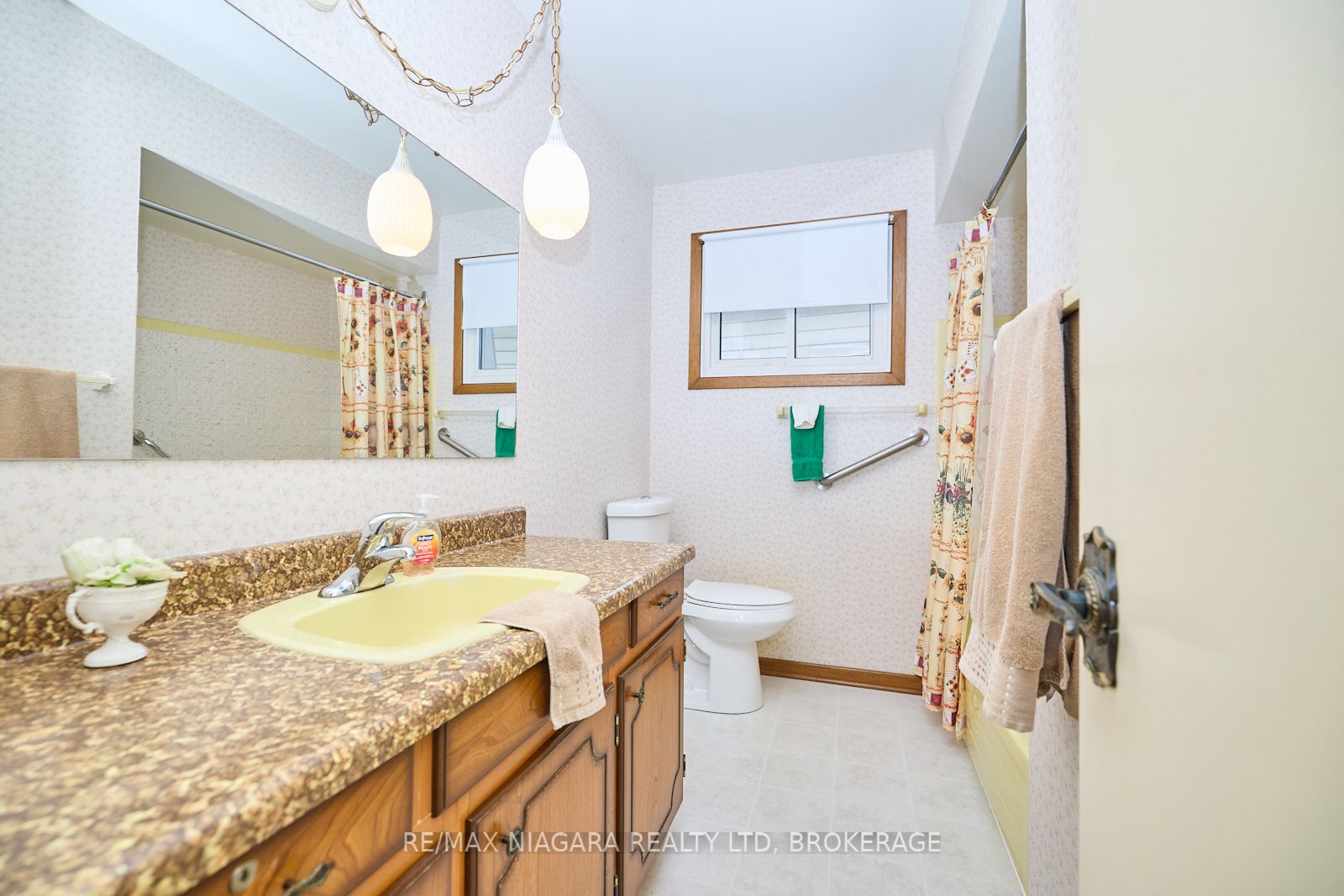 7040 Woodington Road, Niagara Falls, ON L2J 2C3