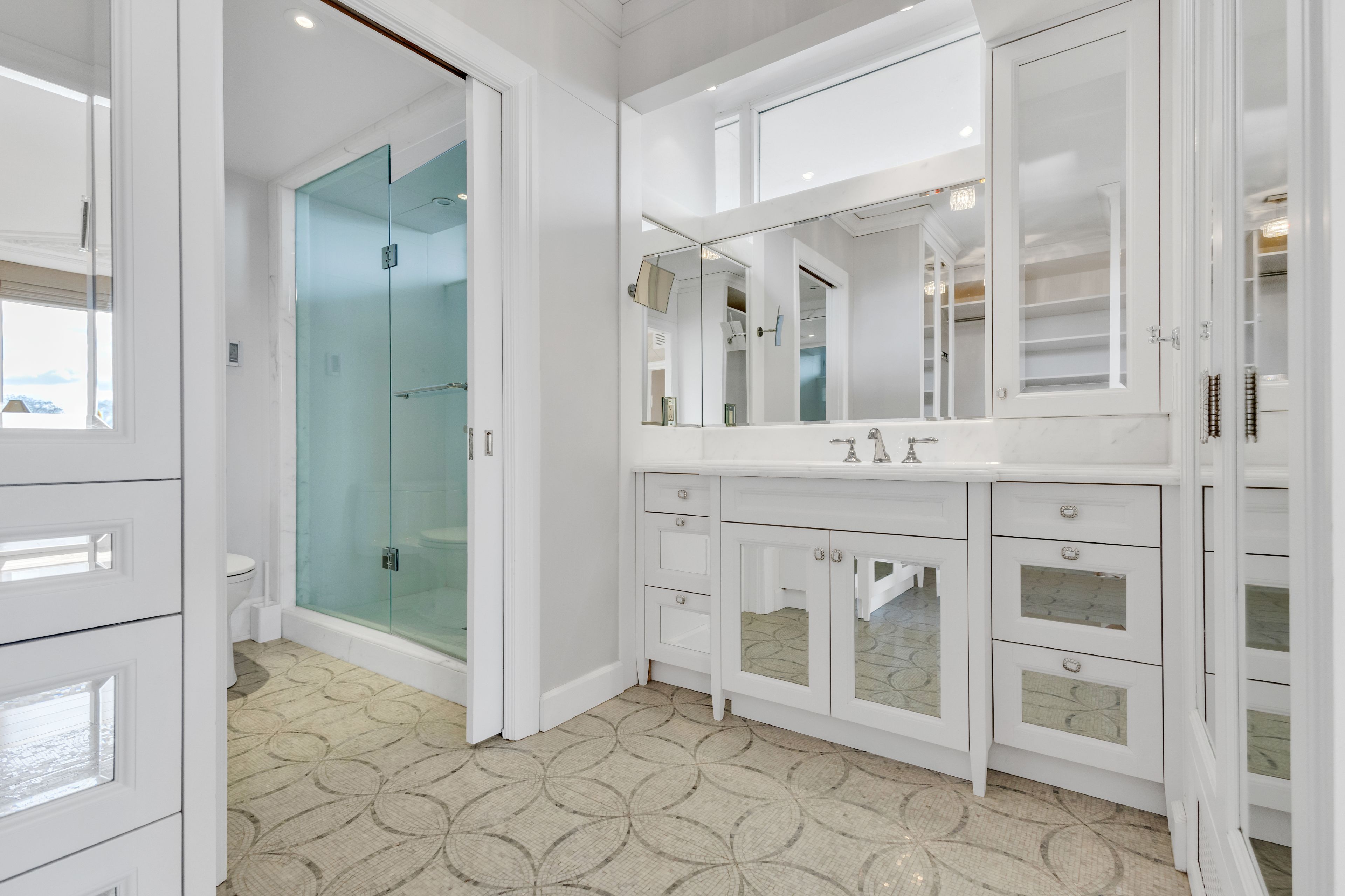 2600 Bathurst Street 801
