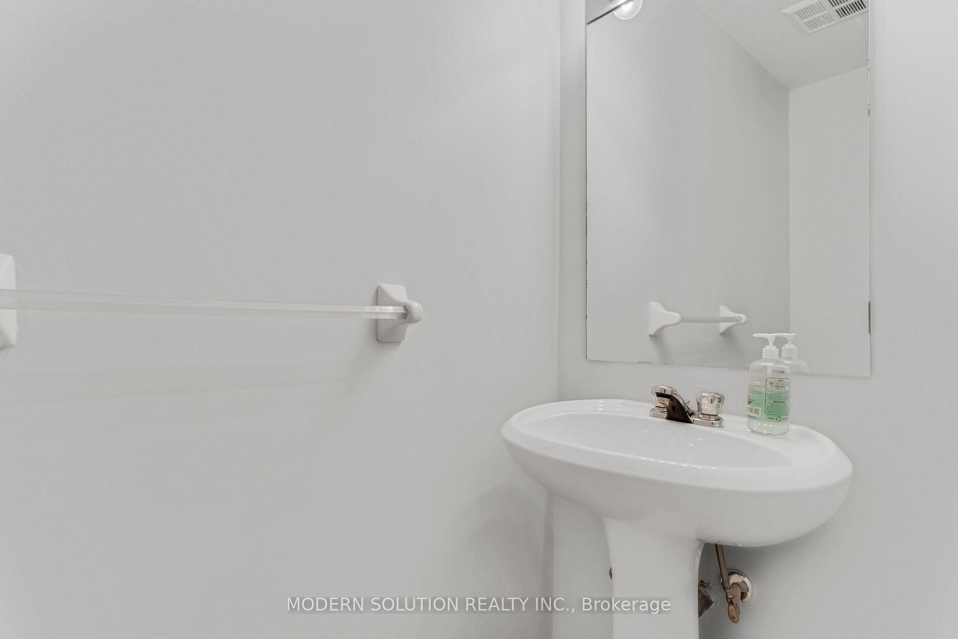 2 Bedrooms Condo at 760 Lawrence, Toronto For sale
