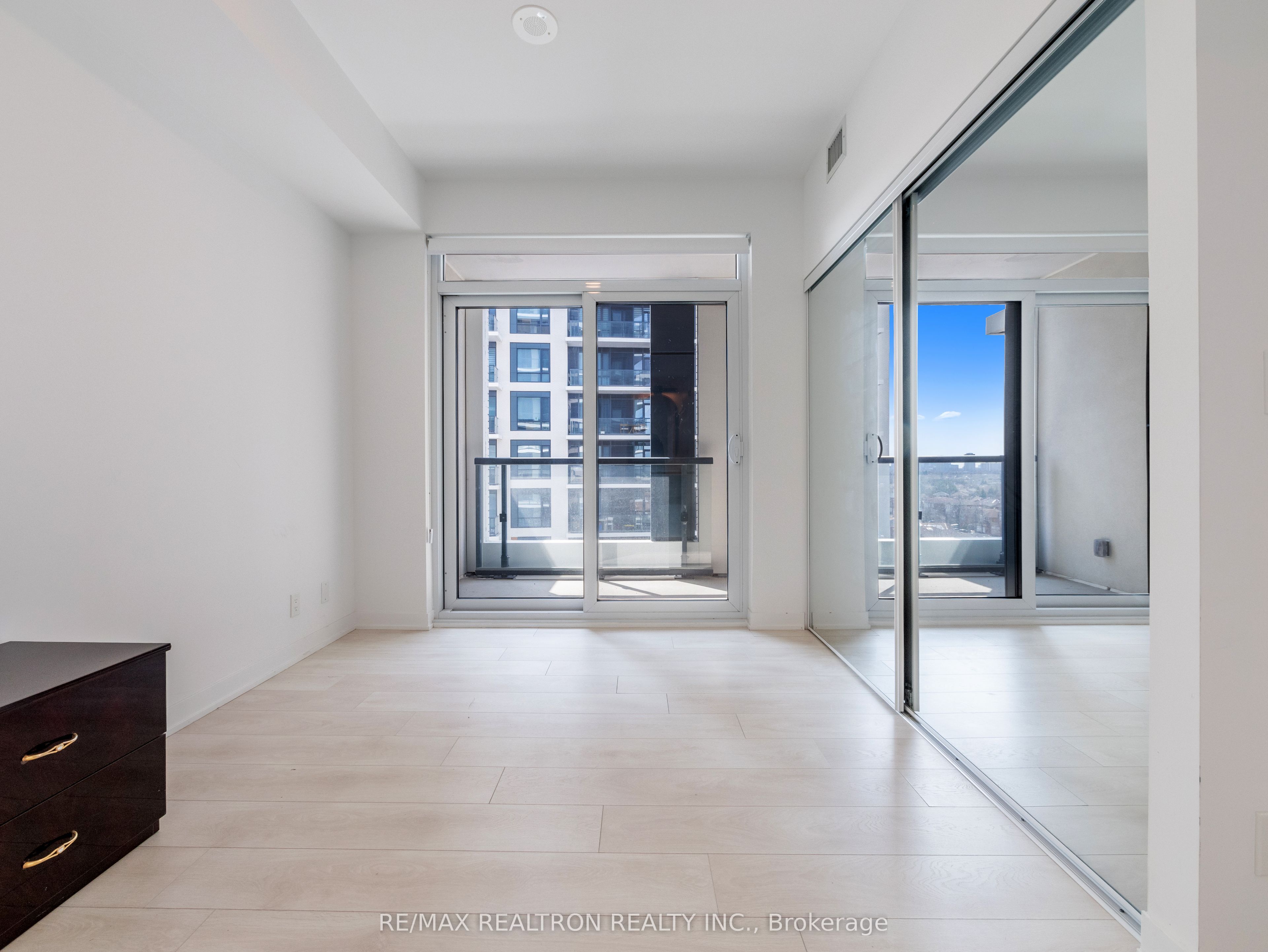 7950 Bathurst Street, #0911 Tower B