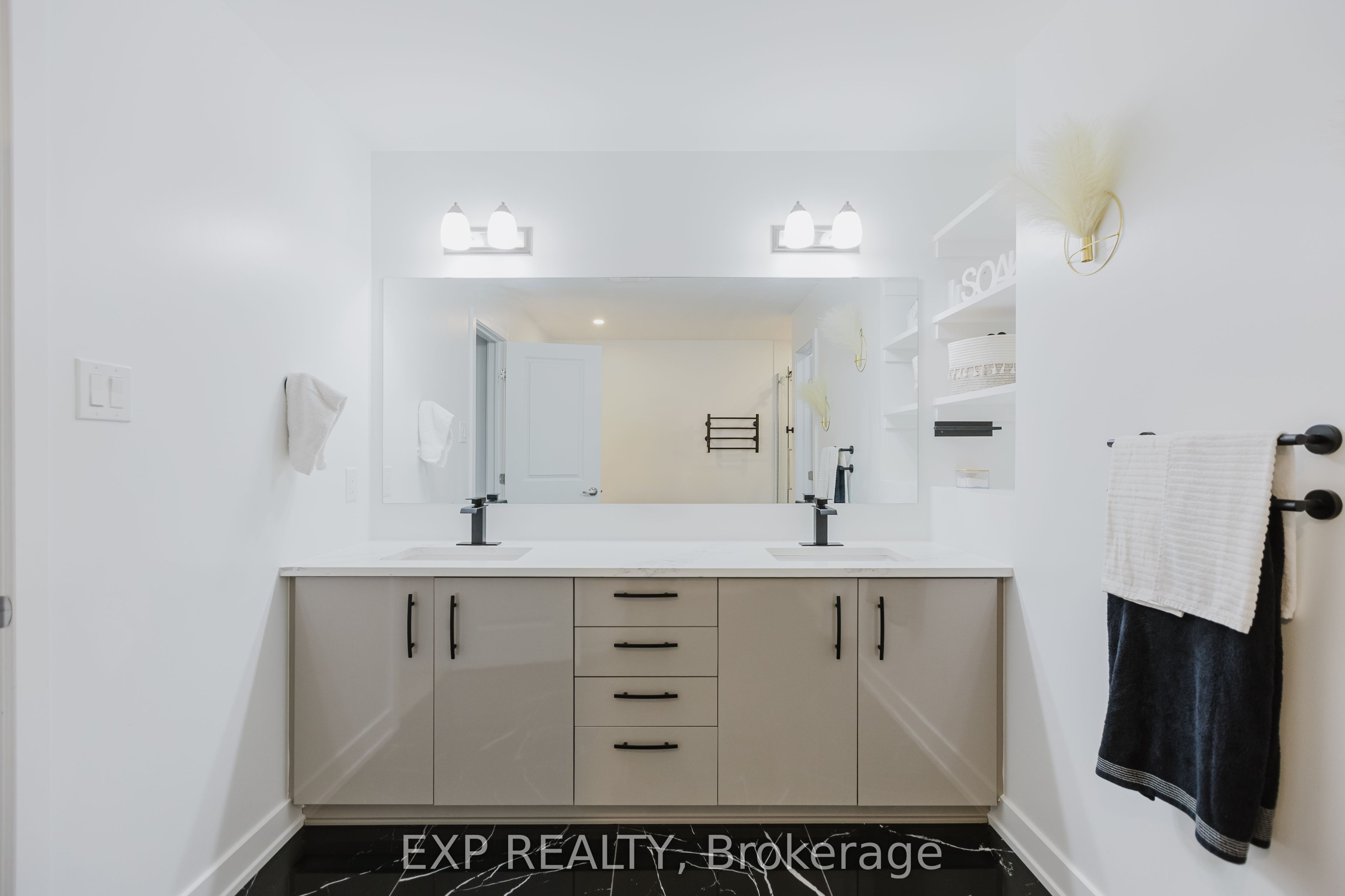 Listing picture