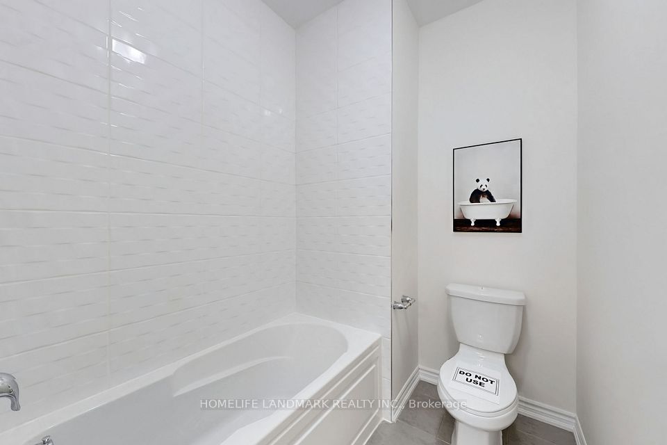 https://trreb-image.ampre.ca/Gf4r0_cVISPyeg9xl1vWrX6mGpwk-6xSG1k0UxMh0co/rs:fit:960:960/wm:.5:so:0:50:.4/wmsh:10/wmt:PHNwYW4gZm9yZWdyb3VuZD0nd2hpdGUnIGZvbnQ9JzY4Jz5IT01FTElGRSBMQU5ETUFSSyBSRUFMVFkgSU5DLiwgQnJva2VyYWdlPC9zcGFuPg/L3RycmViL2xpc3RpbmdzLzQwLzg0LzU0LzA5L3AvODE0NGFjMWYtMjkwMy00ZWE0LThhZTEtOWQxZGQ4NWY5YjdiLmpwZw.jpg