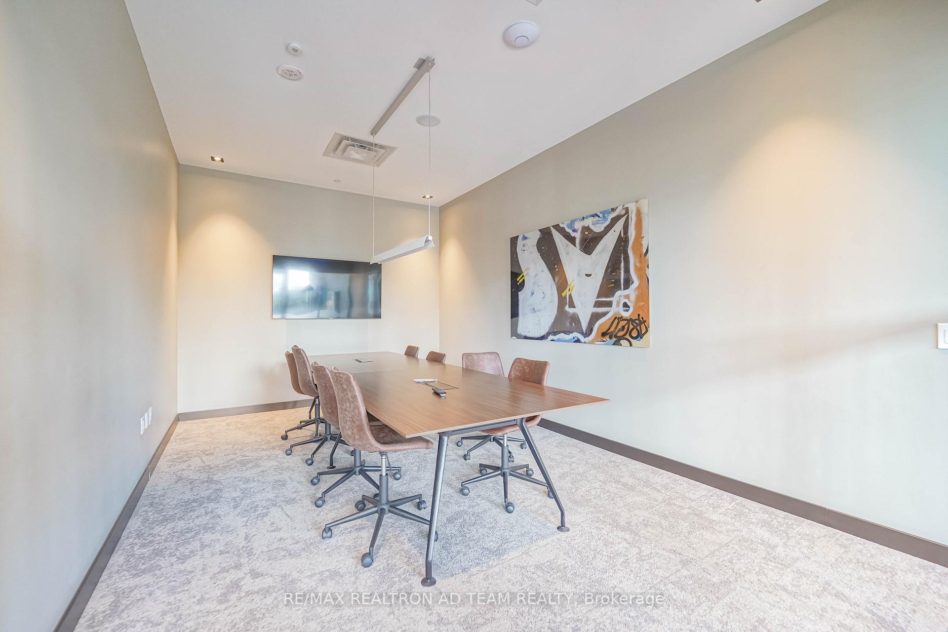 Condo at 10 Honeycrisp, Vaughan For sale