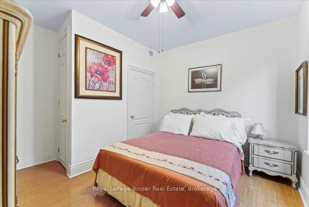 3 Bedrooms Condo at 88 Grandview,  Toronto For sale