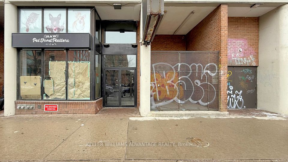 188 Spadina