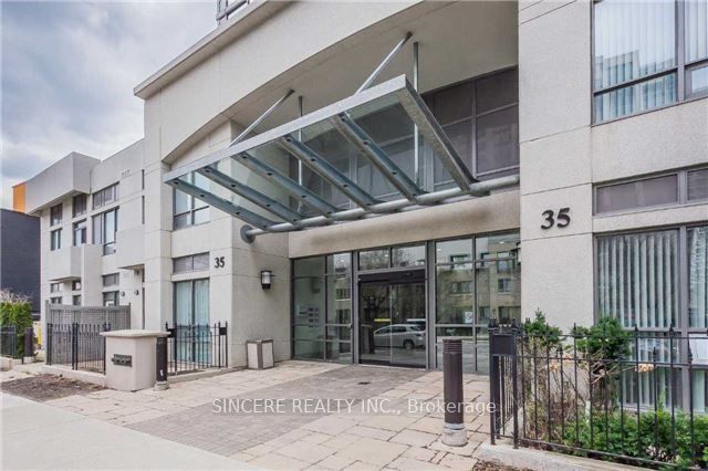 35 Hollywood Avenue