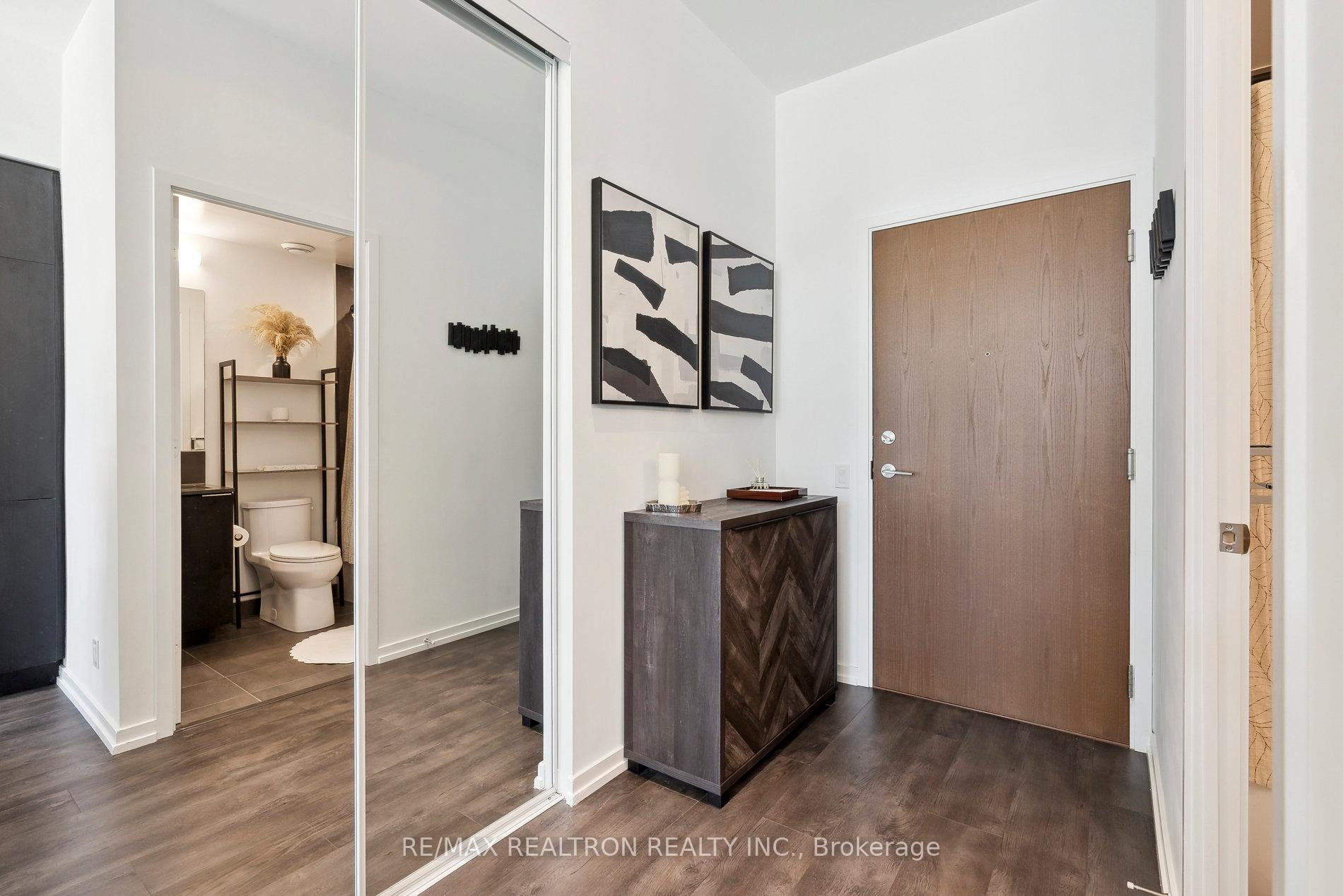 2 Bedrooms Condo at 7890 Jane, Vaughan For sale