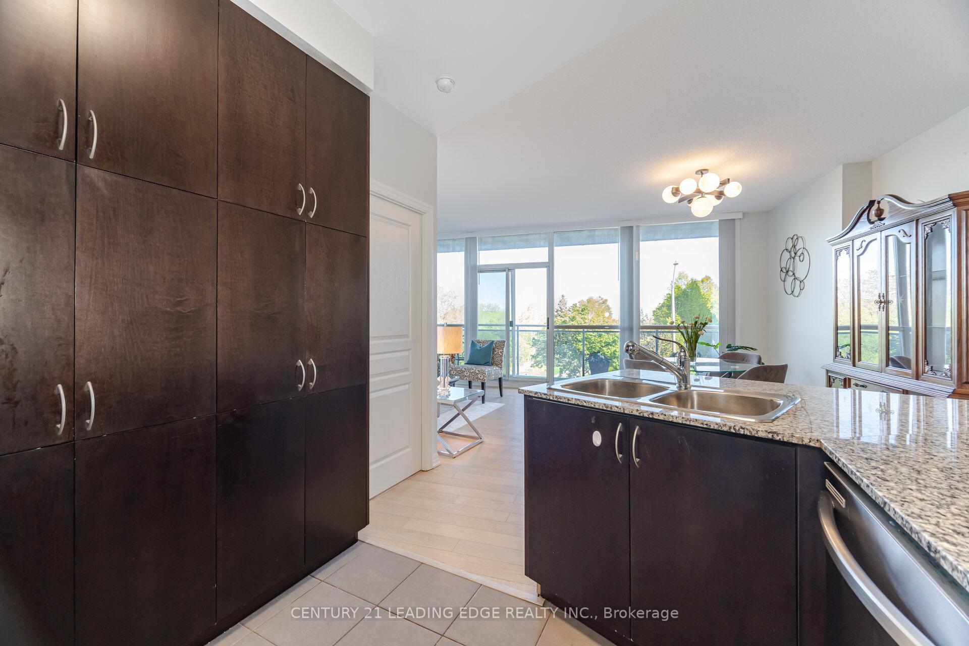 3 Bedrooms Co-op at 223 Webb, Mississauga For sale