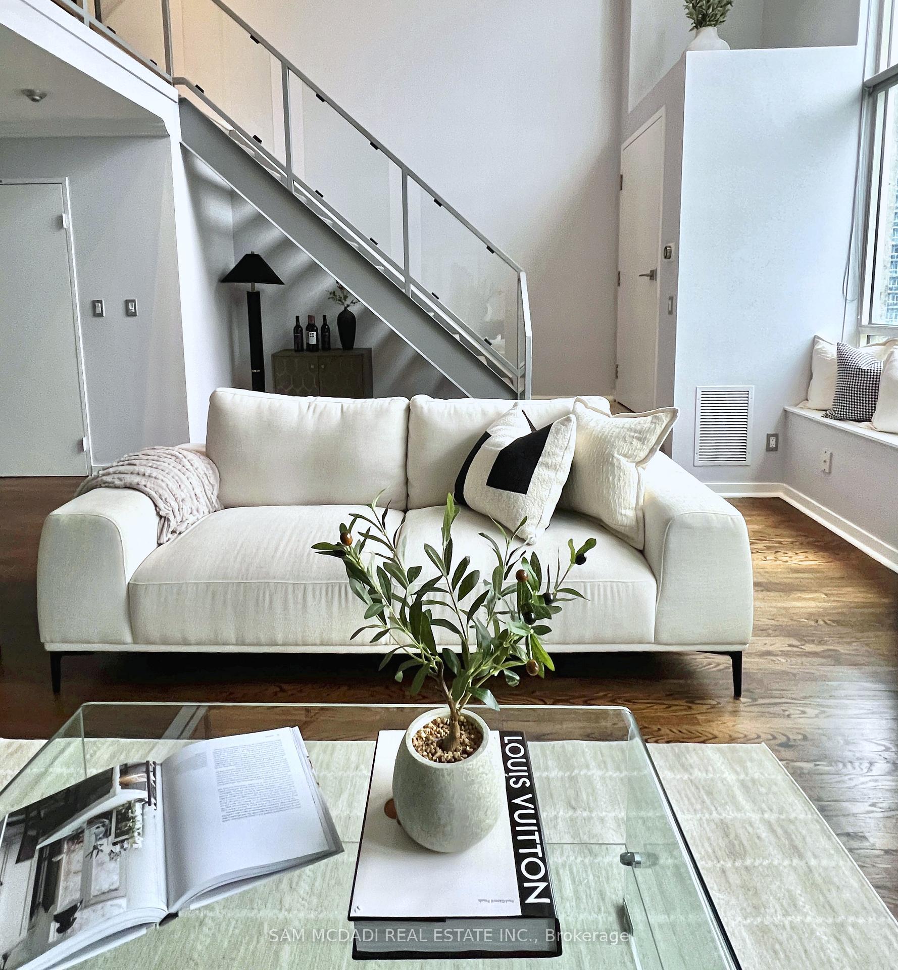 2 Bedrooms Condo at 250 Manitoba, Toronto For sale