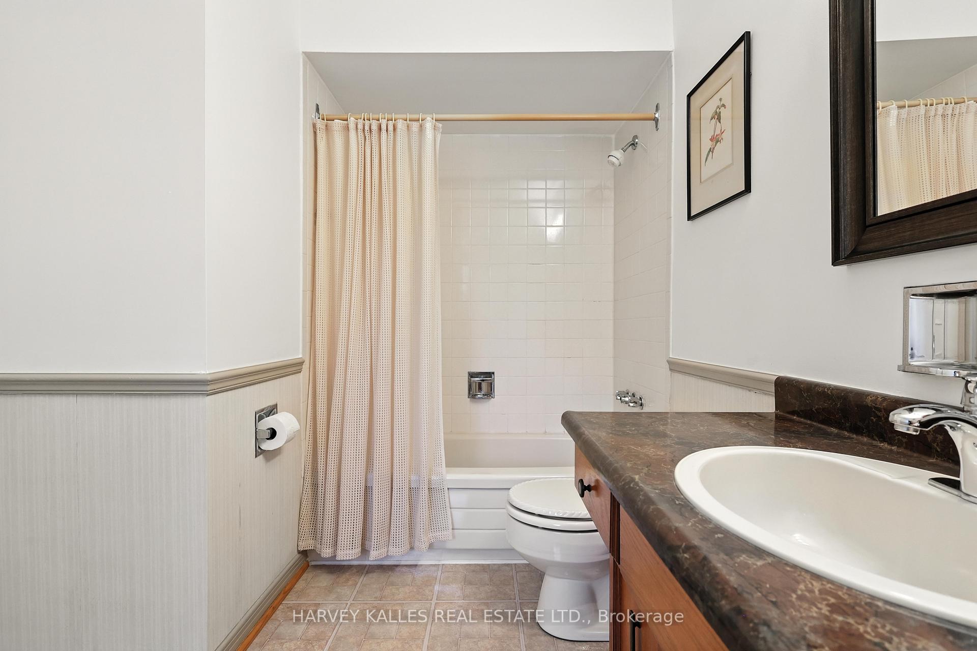 15 Woolsthorpe Crescent