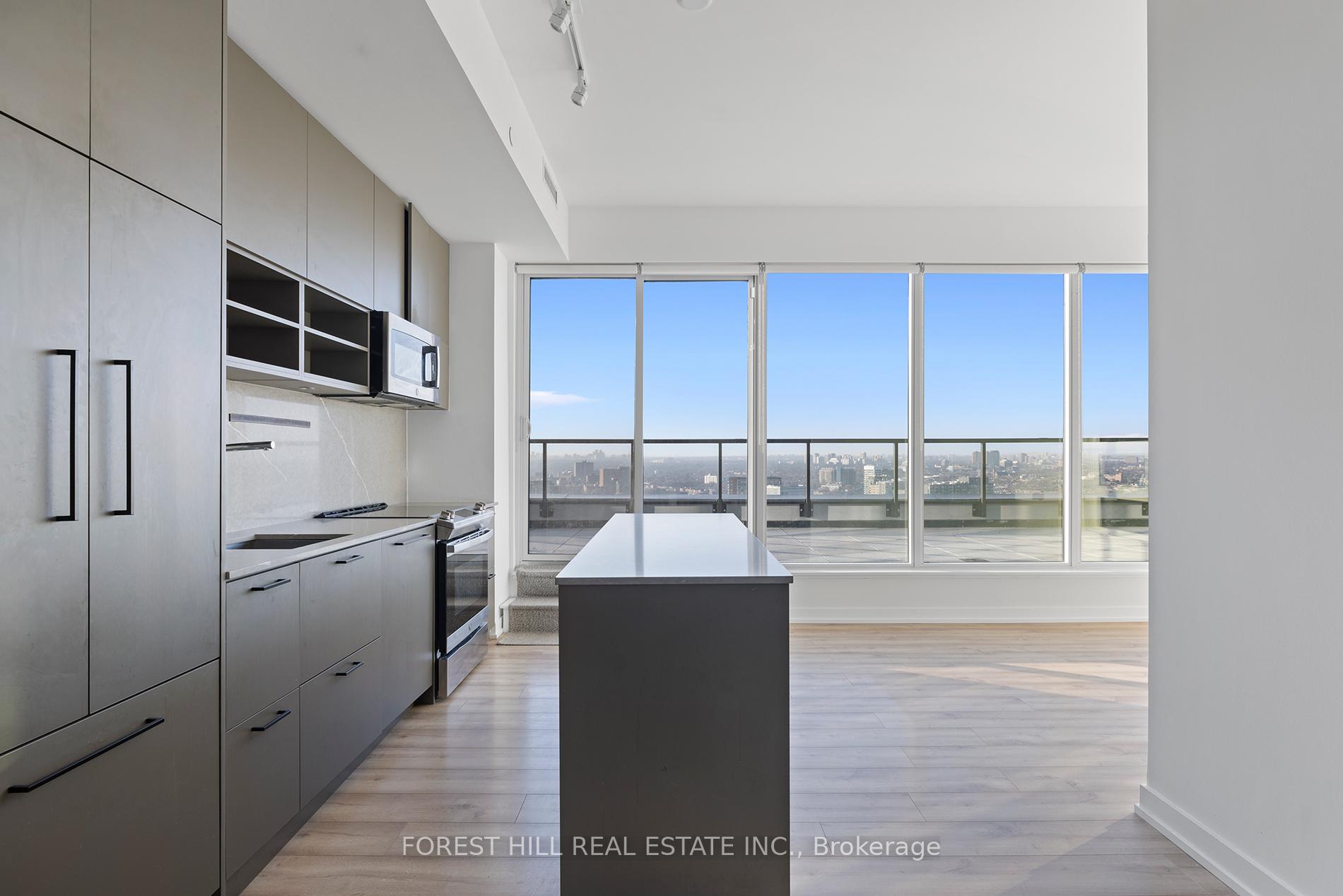 3 Bedrooms Condo at 135 East Liberty, Toronto For sale