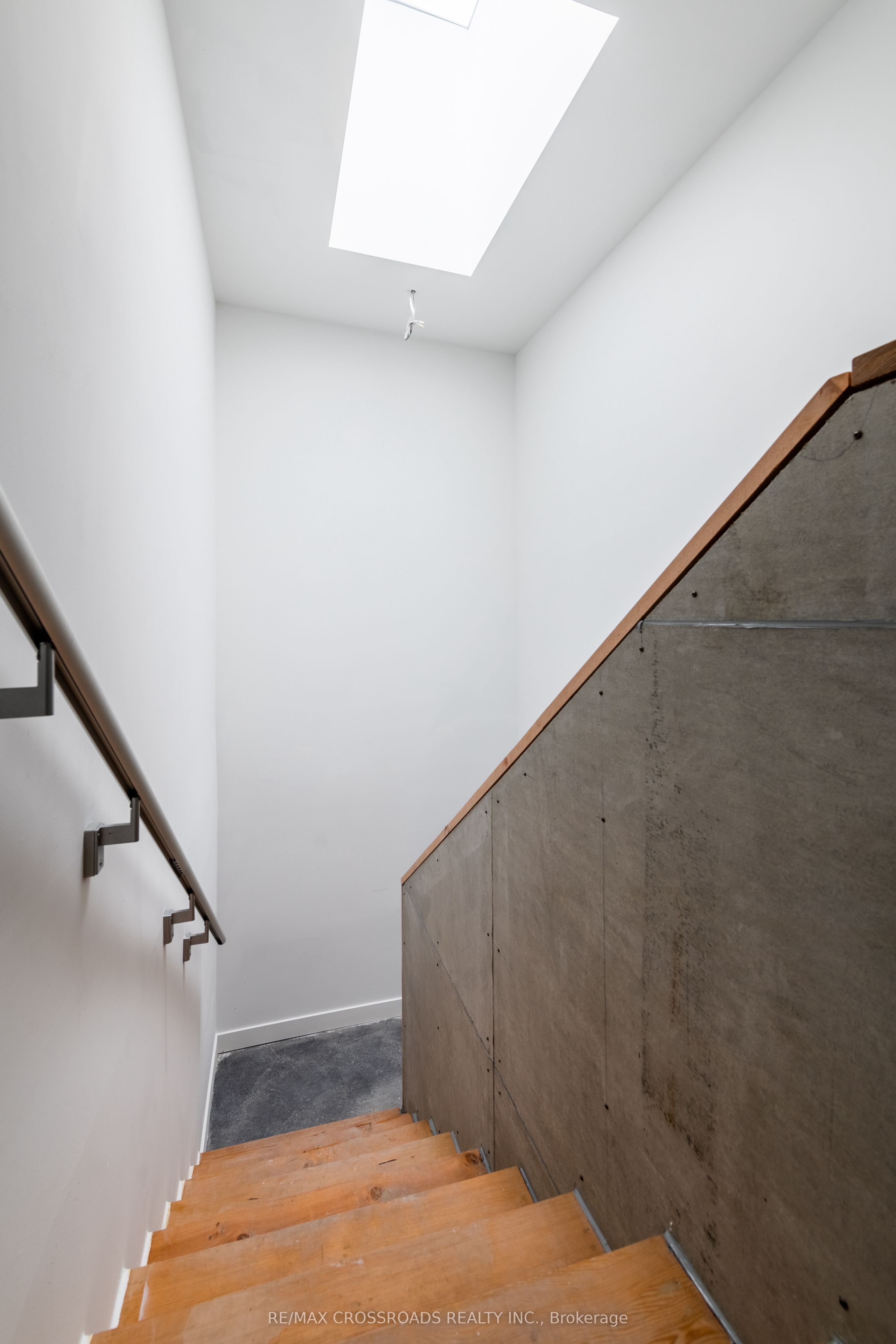 3333 Dundas Street W