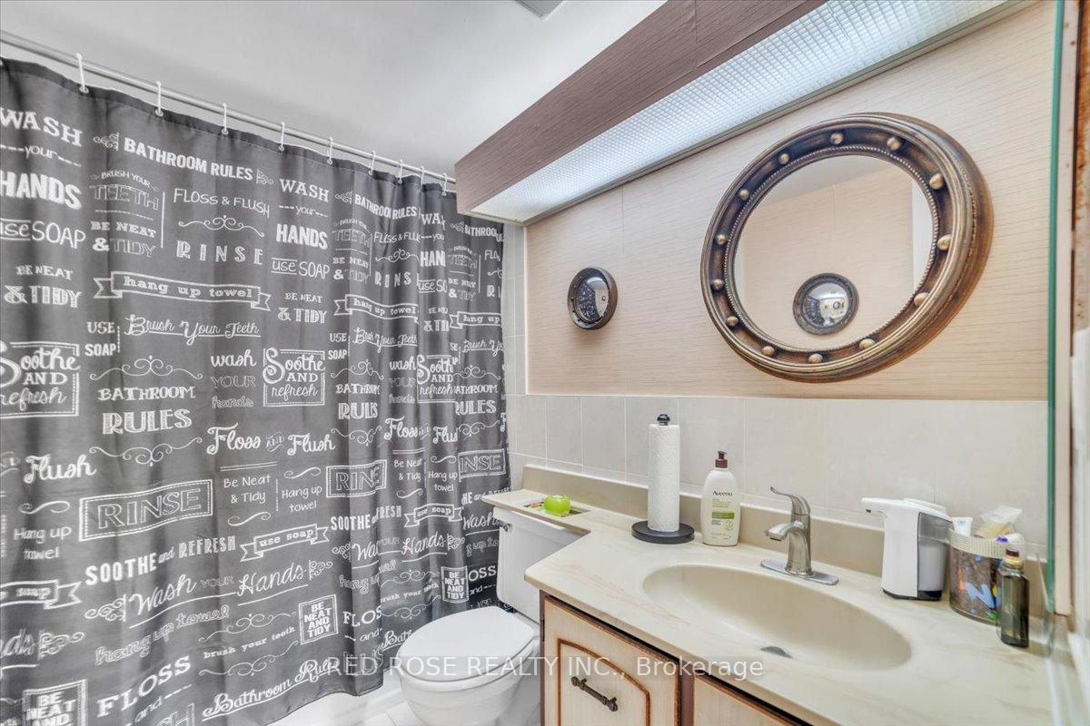 3 Bedrooms Condo at 3303 Don Mills,  Toronto For sale