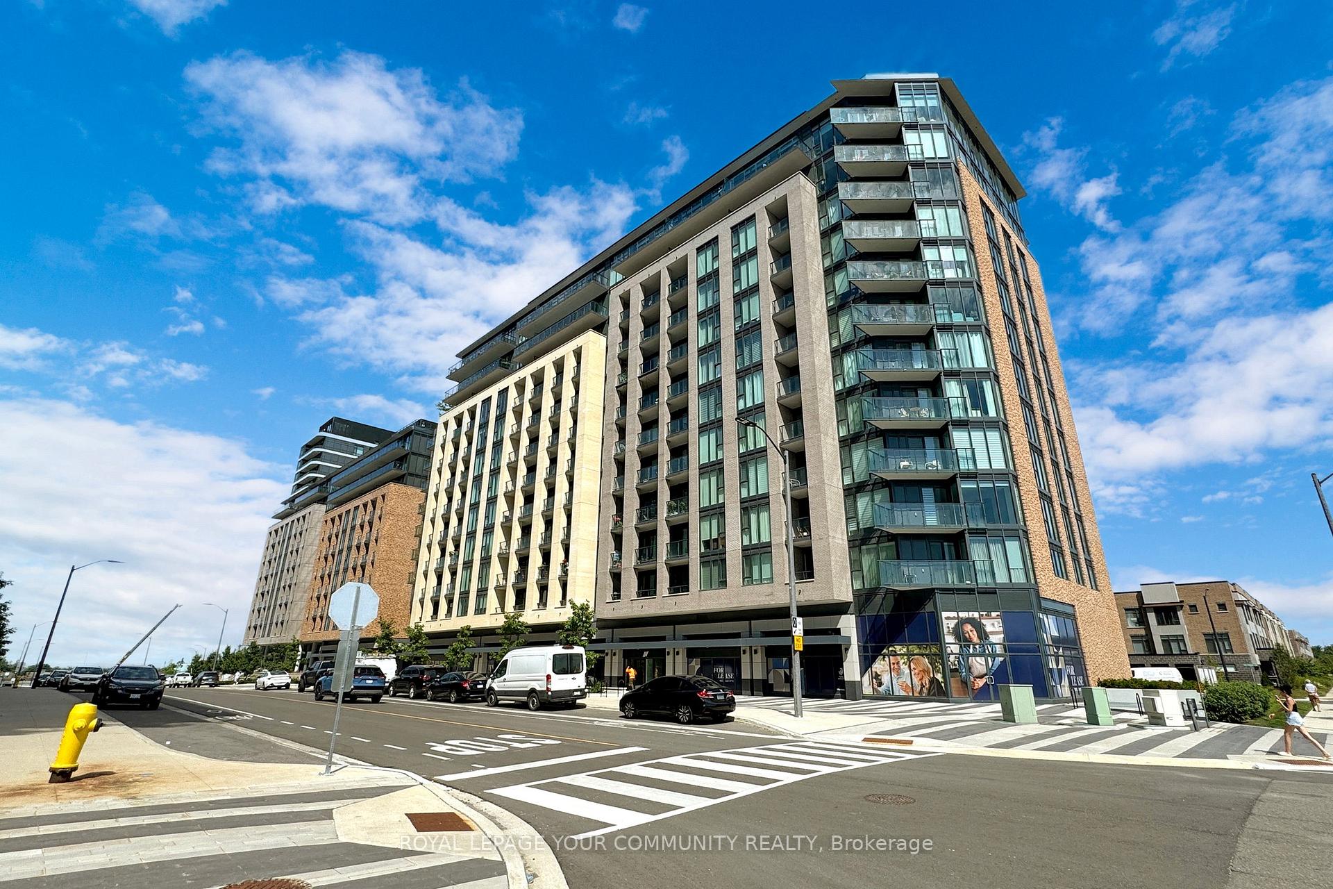2 Bedrooms Co-op at 100 Eagle Rock, Vaughan For sale