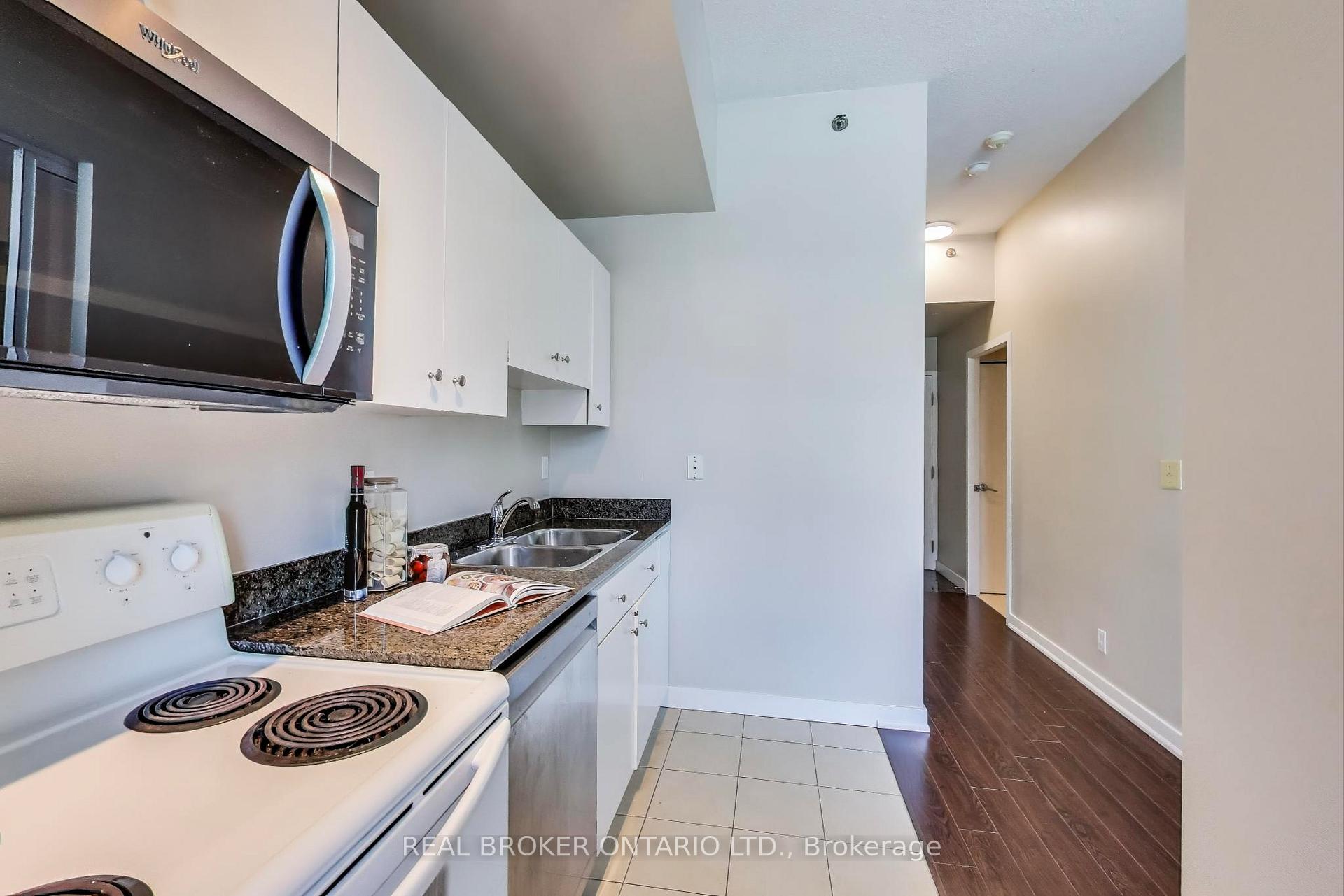 2 Bedrooms Condo at 397 Front, Toronto For sale