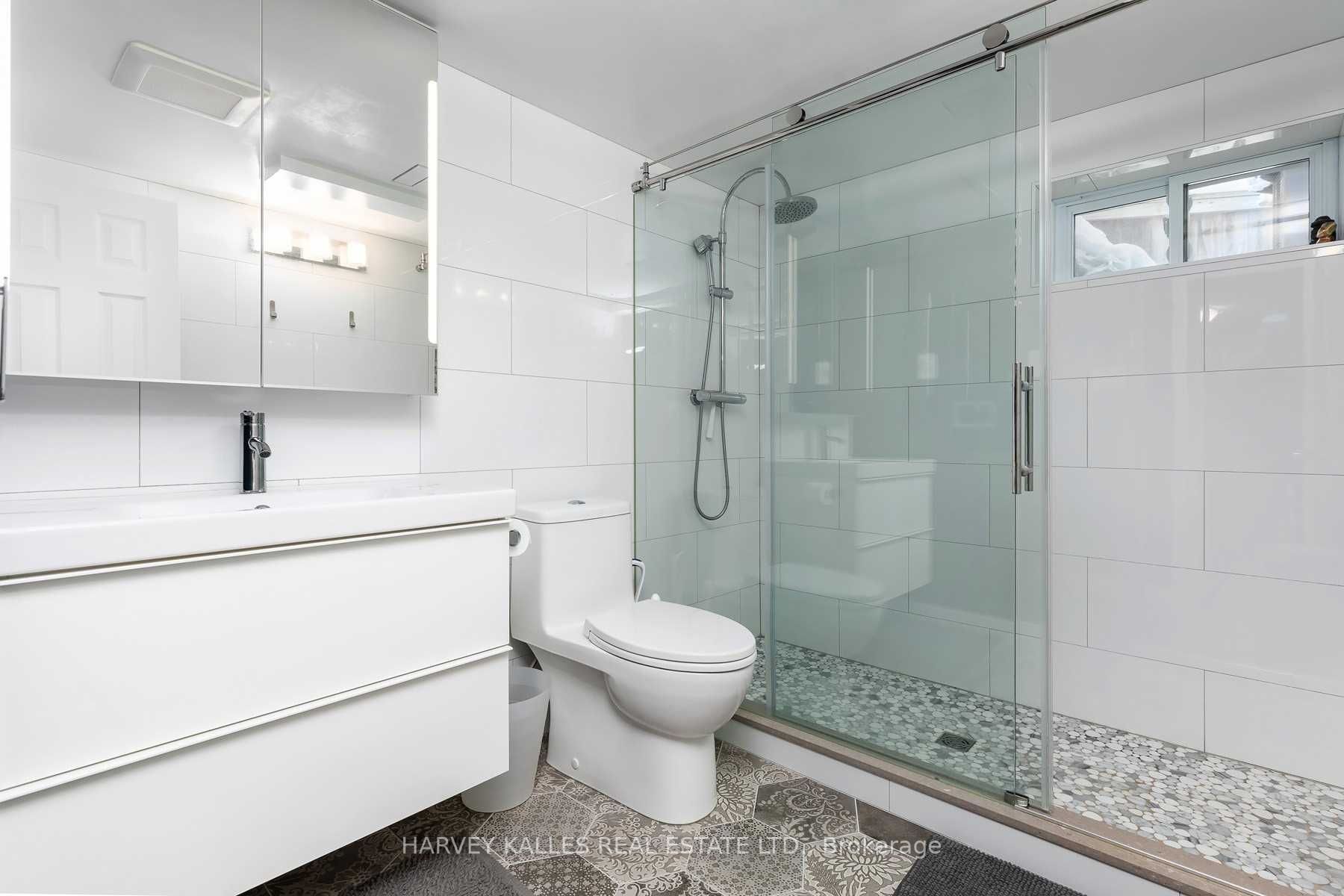 7 Rainham Place Left