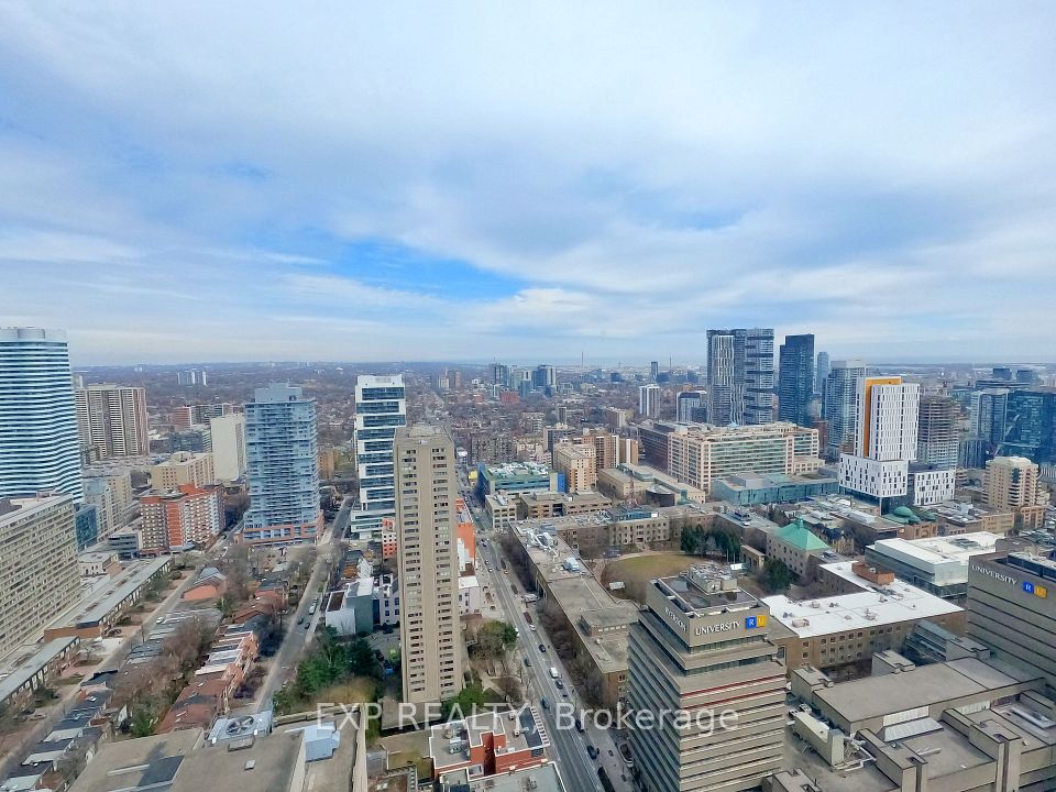 386 Yonge