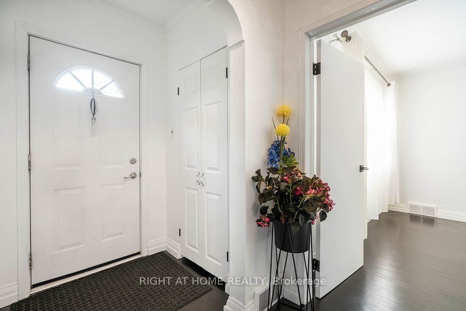 #Upper - 105 Glenridge Avenue, St. Catharines, ON L2R 4X5
