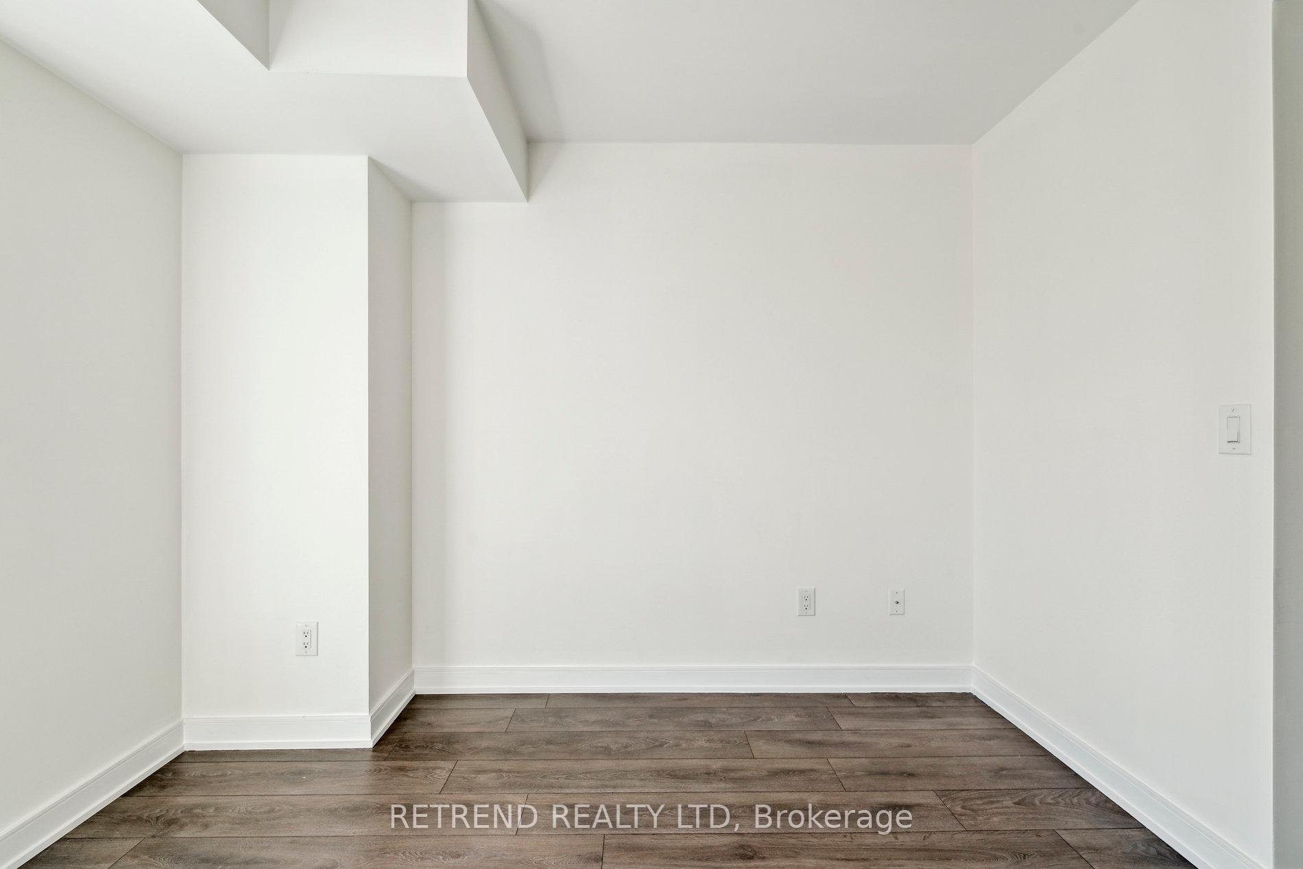 3 Bedrooms Condo at 525 Adelaide, Toronto For sale