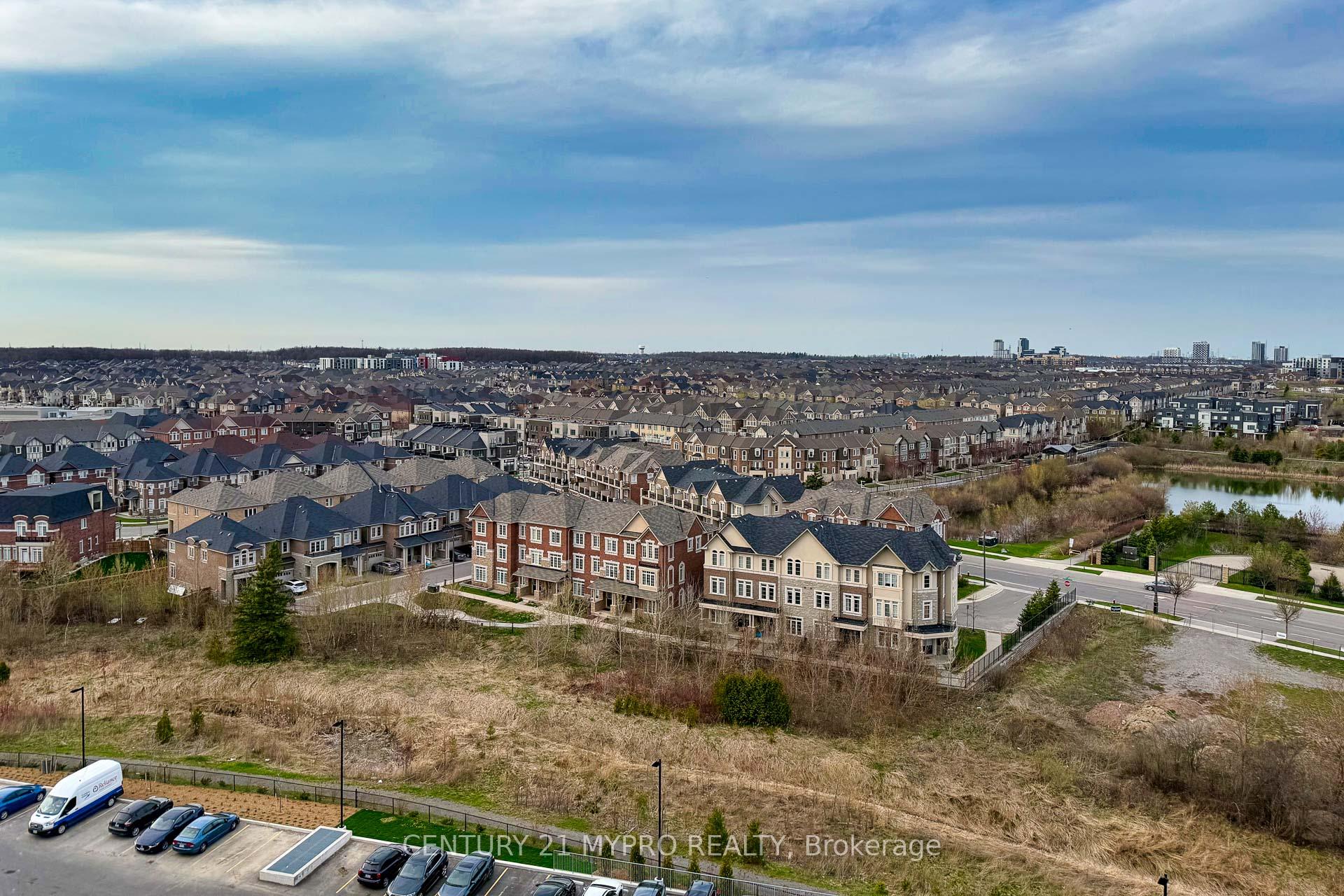 1 Bedroom Condo at 395 Dundas,  Oakville For sale