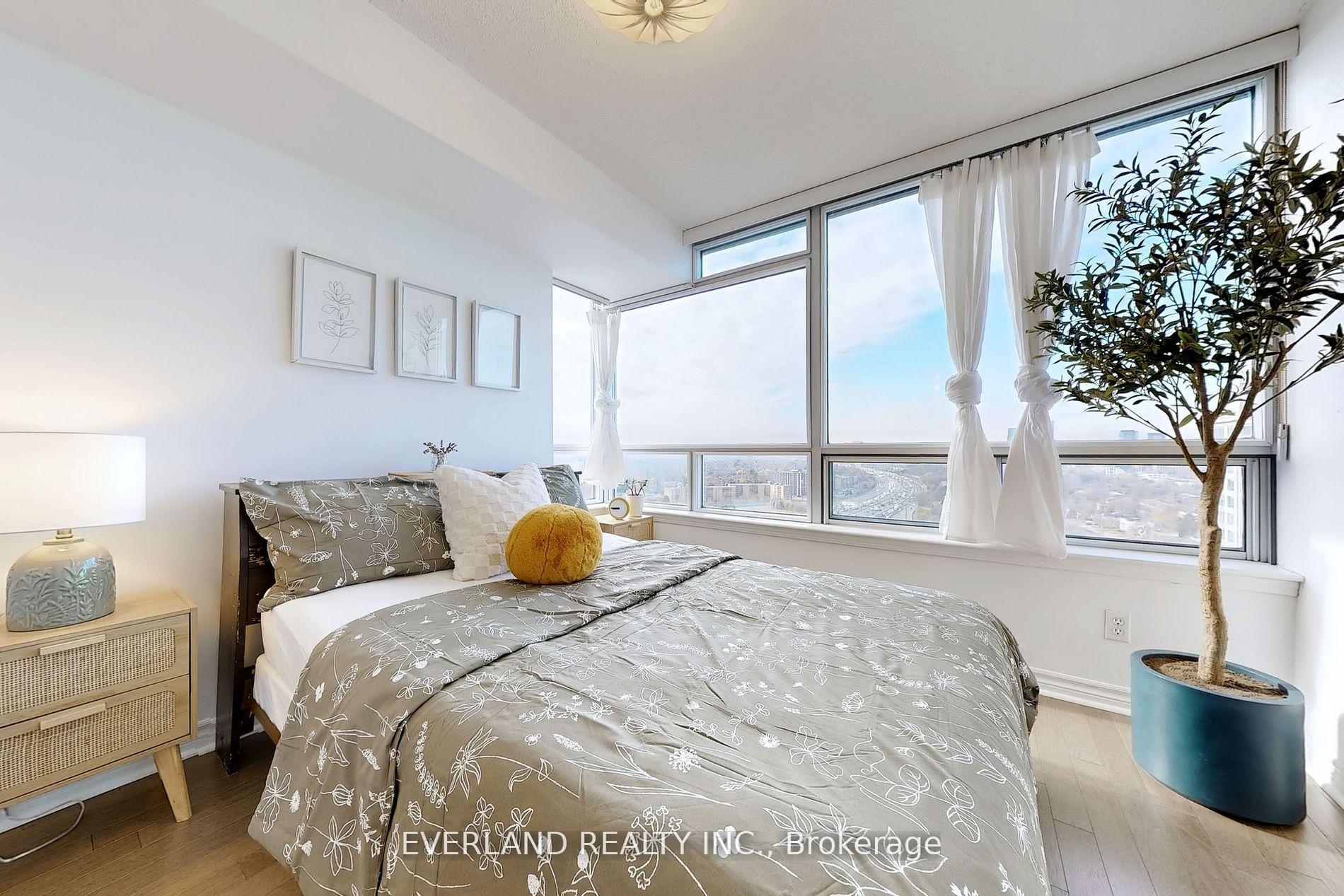 2 Bedrooms Condo at 1 Rean, Toronto For sale