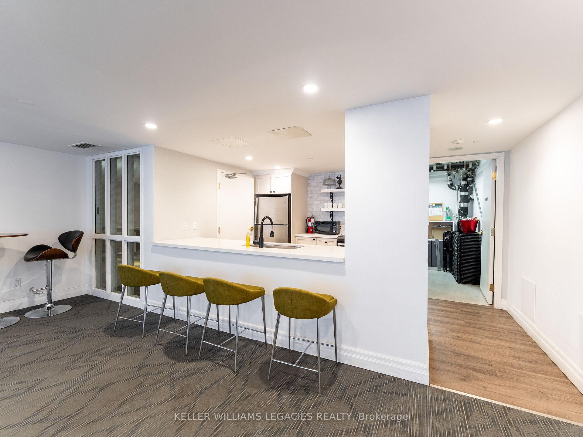 1 Bedroom Condo at 39 Jarvis, Toronto For sale
