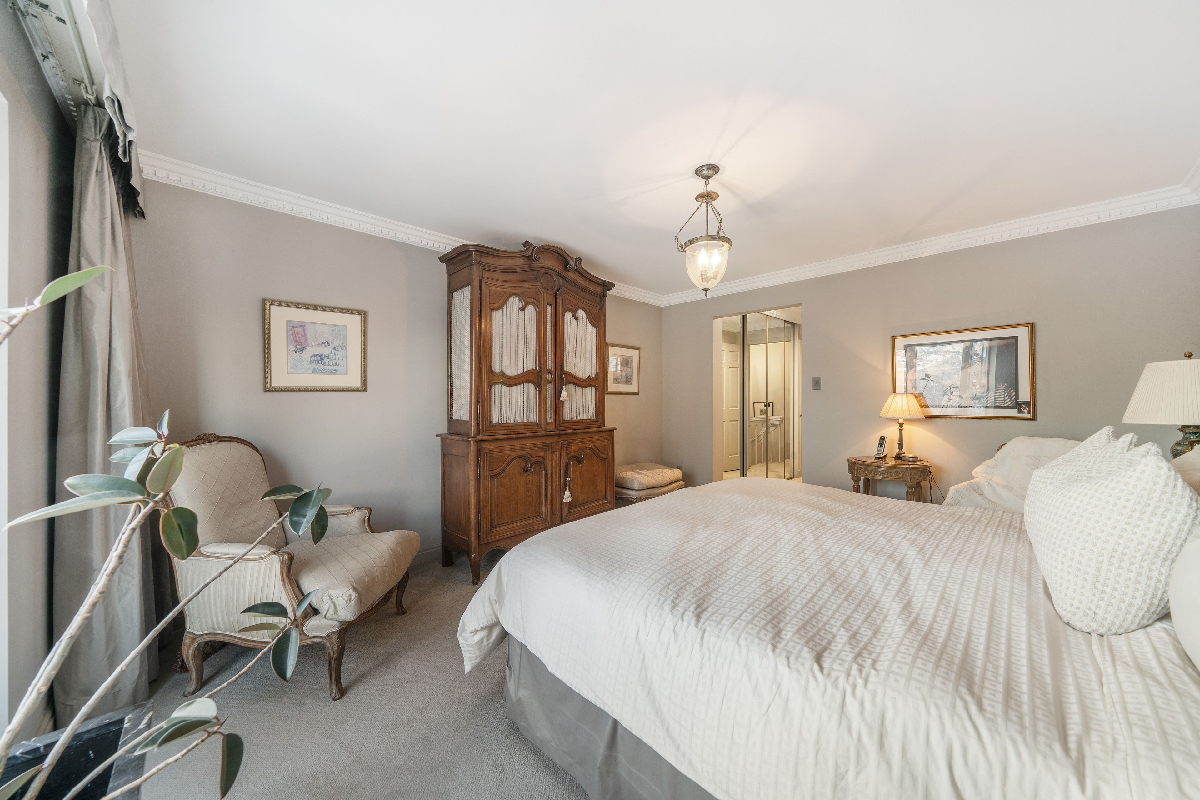 46 Clarendon Avenue