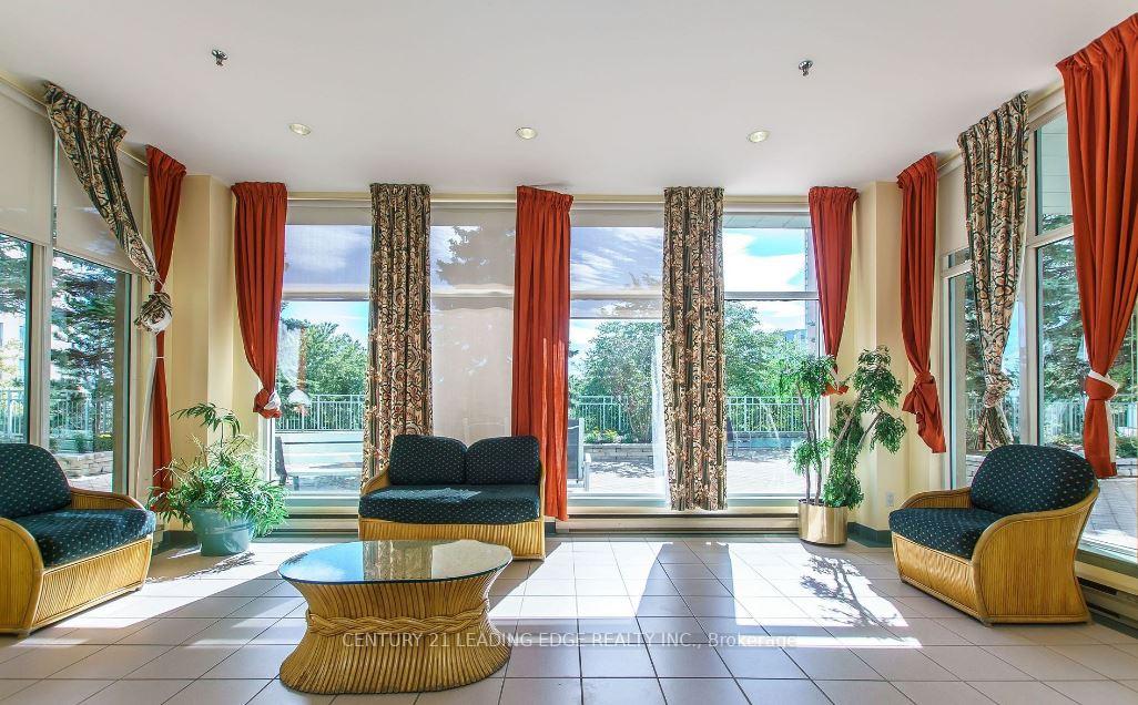 3 Bedrooms Condo at 68 Corporate, Toronto For sale
