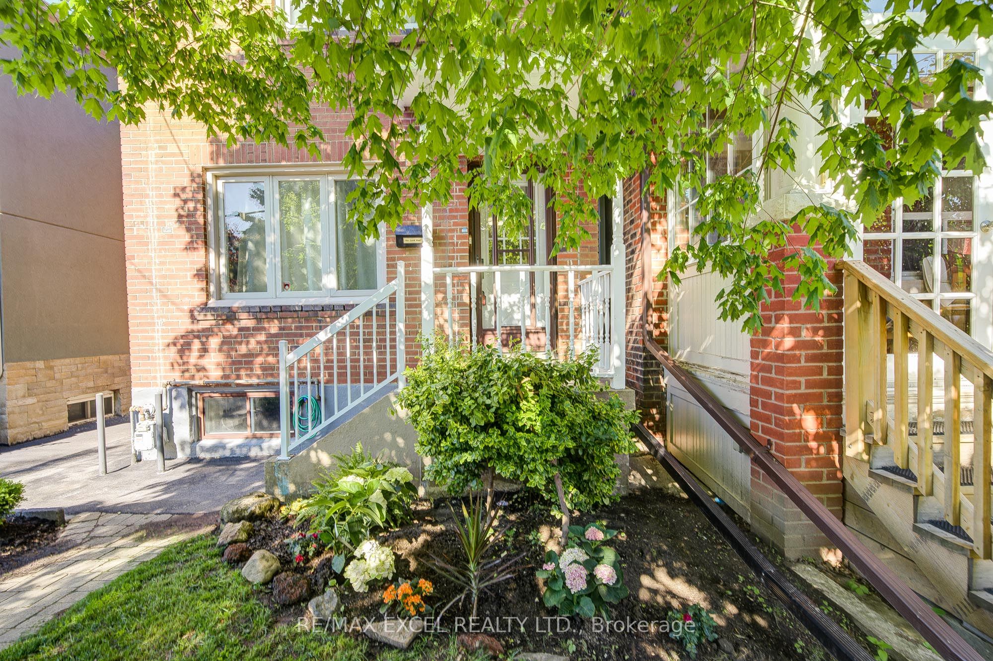 523 Delaware Avenue