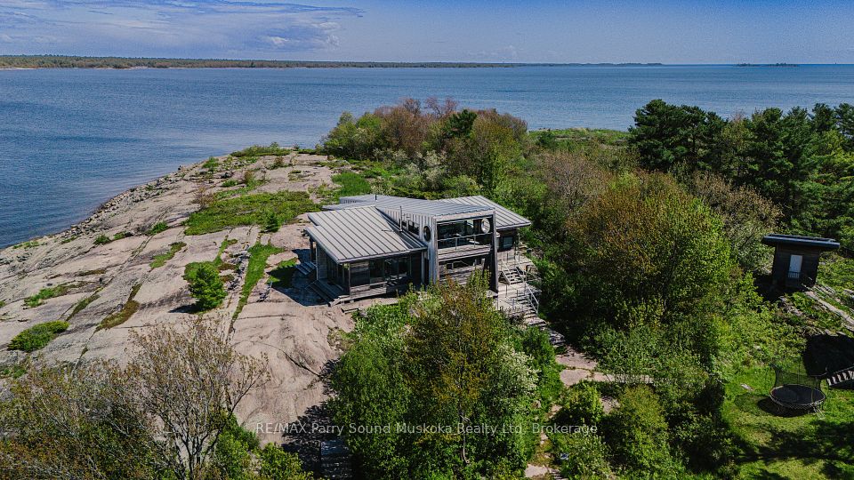 1 B-821 Anchor Island