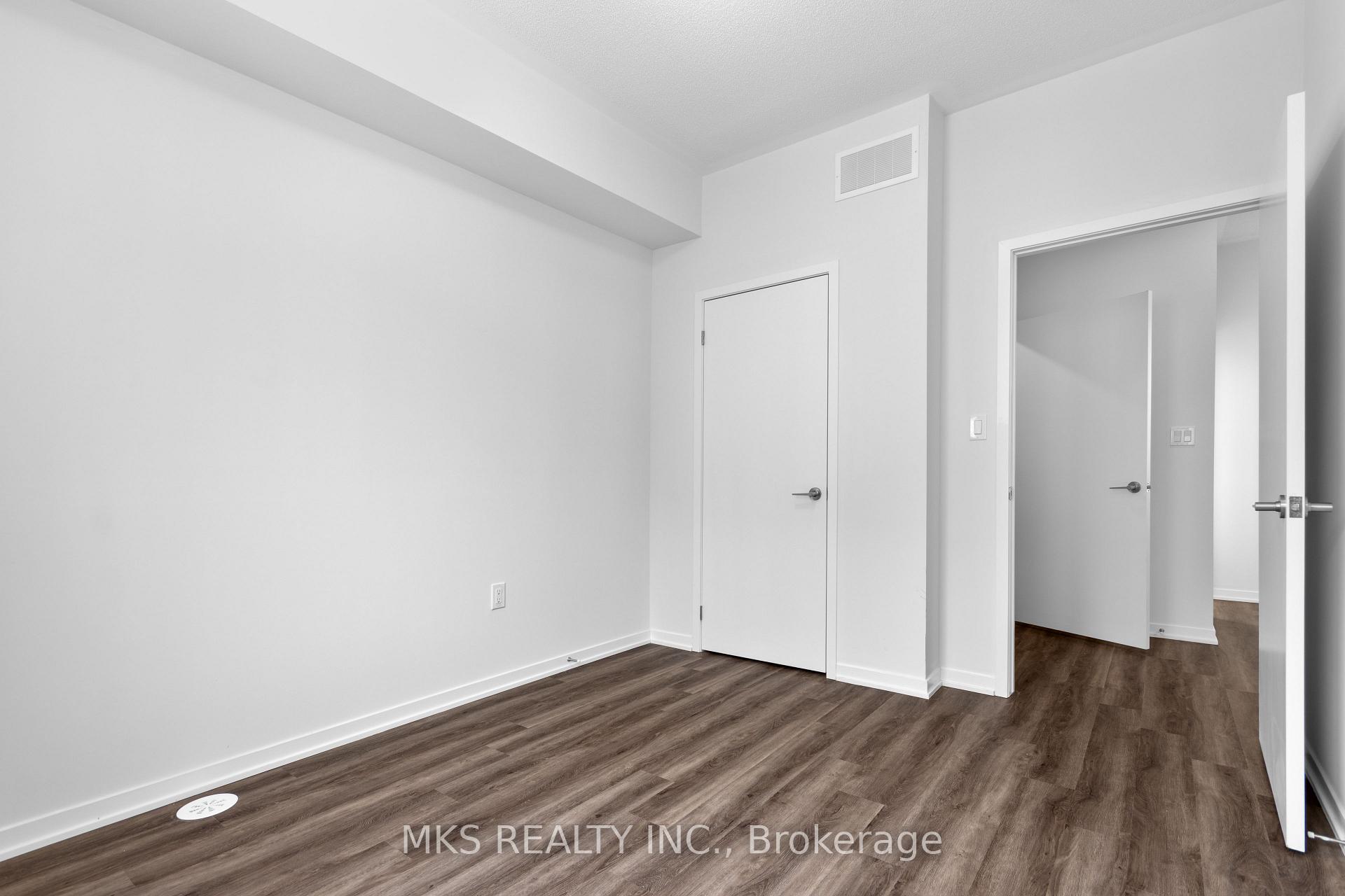 3 Bedrooms Condo at 23 Mable Smith,  Vaughan For sale