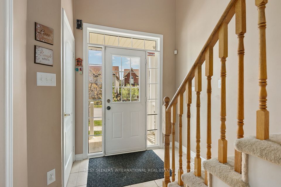 56 The Queensway, Barrie, ON L9S 4E6