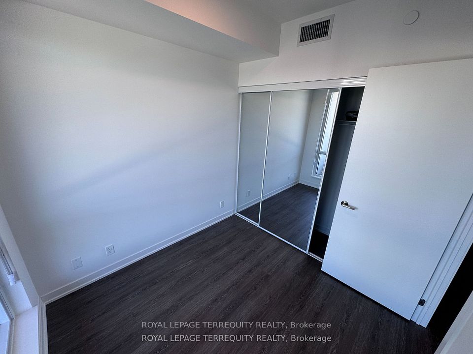7950 Bathurst Street